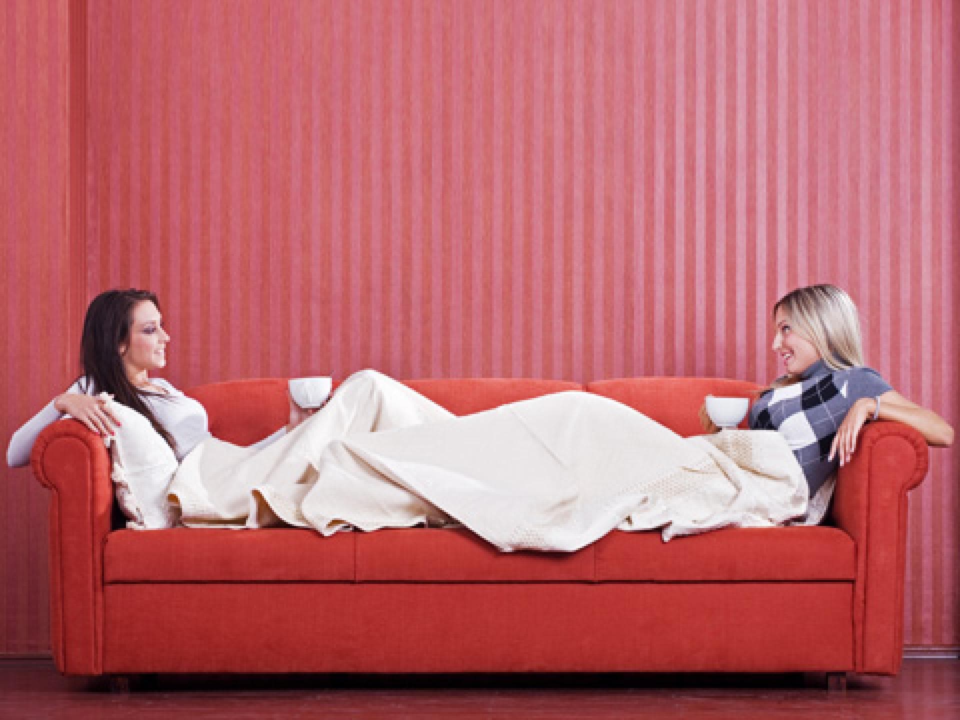 gemuetlich-auf-dem-sofa-1589941.jpg