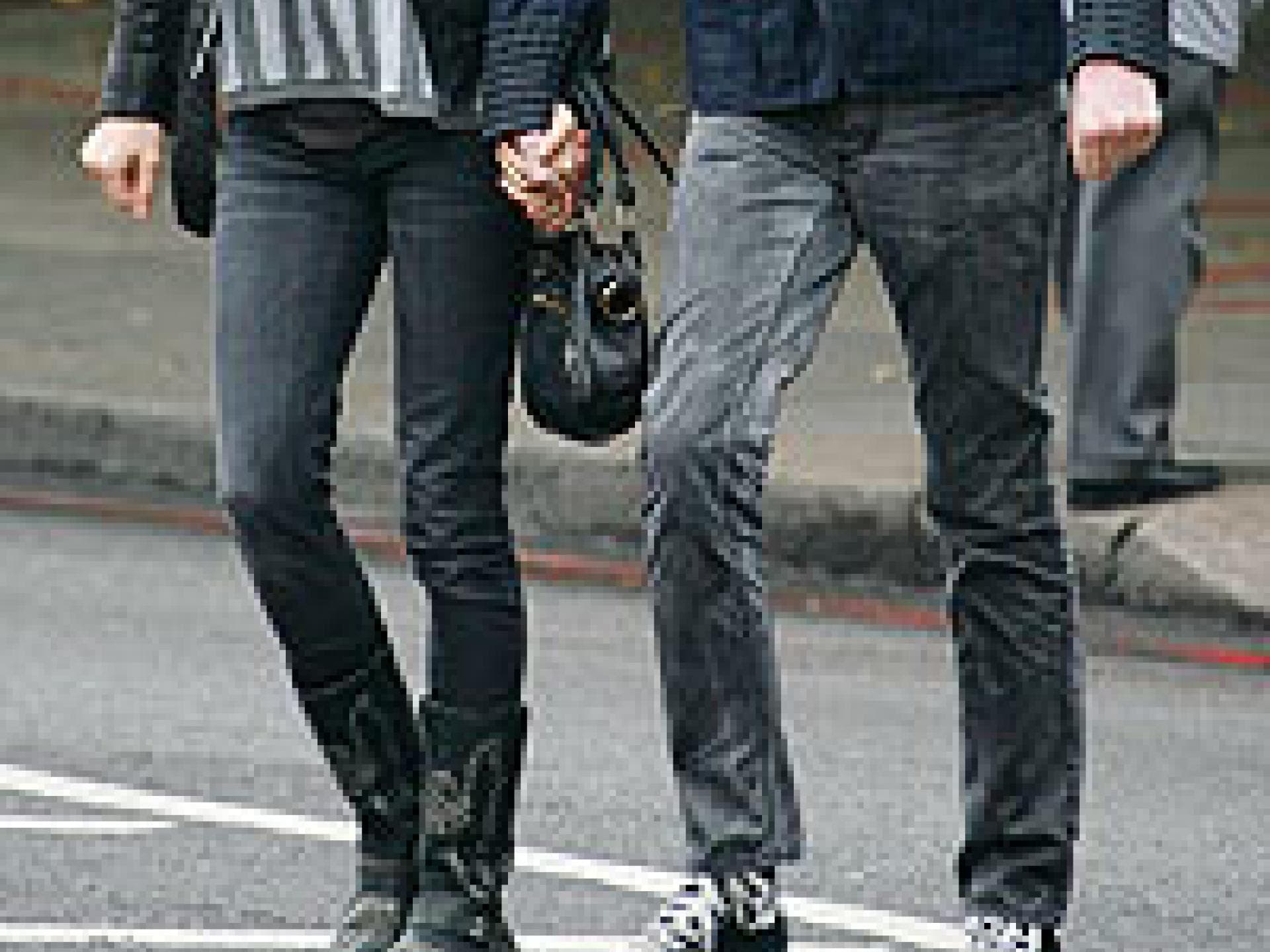 kate-moss-vs-sienna-miller-200x300-15808.jpg kate-moss-vs-sienna-miller-200x300-15808.jpg