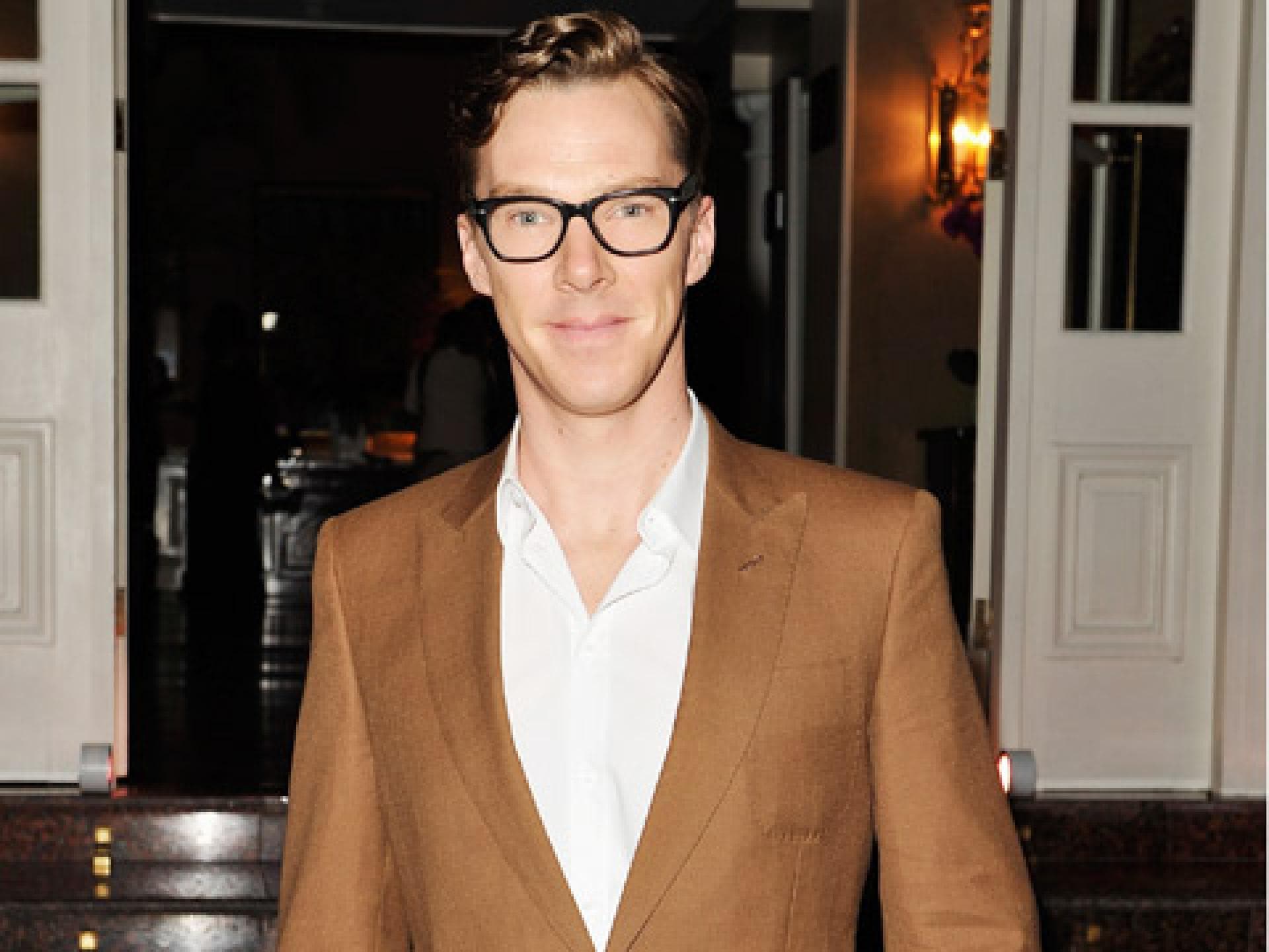 benedict-cumberbatch-mit-brille-1944558.jpg