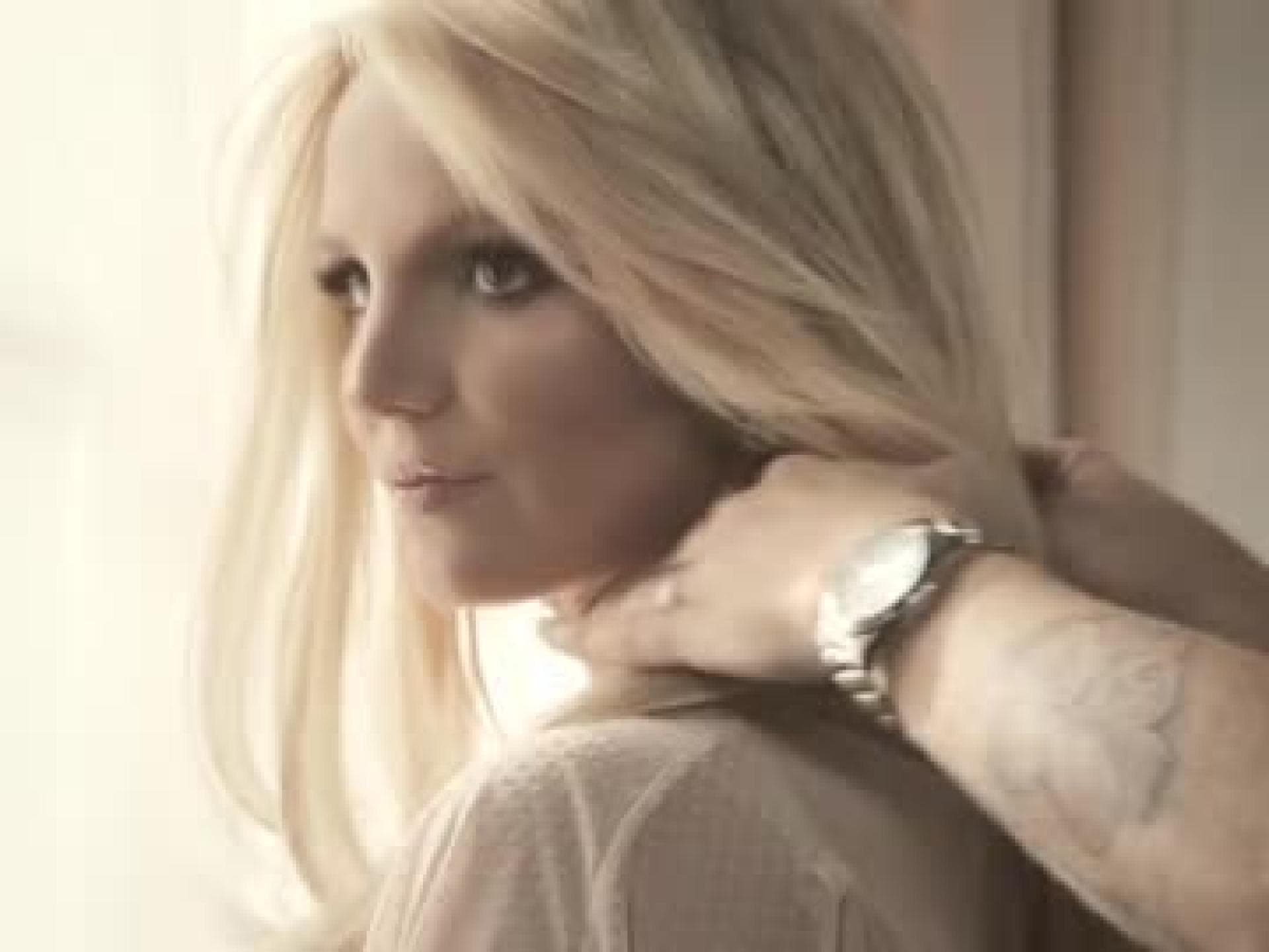 britney-spears-dessous-480x270-1974097.jpg