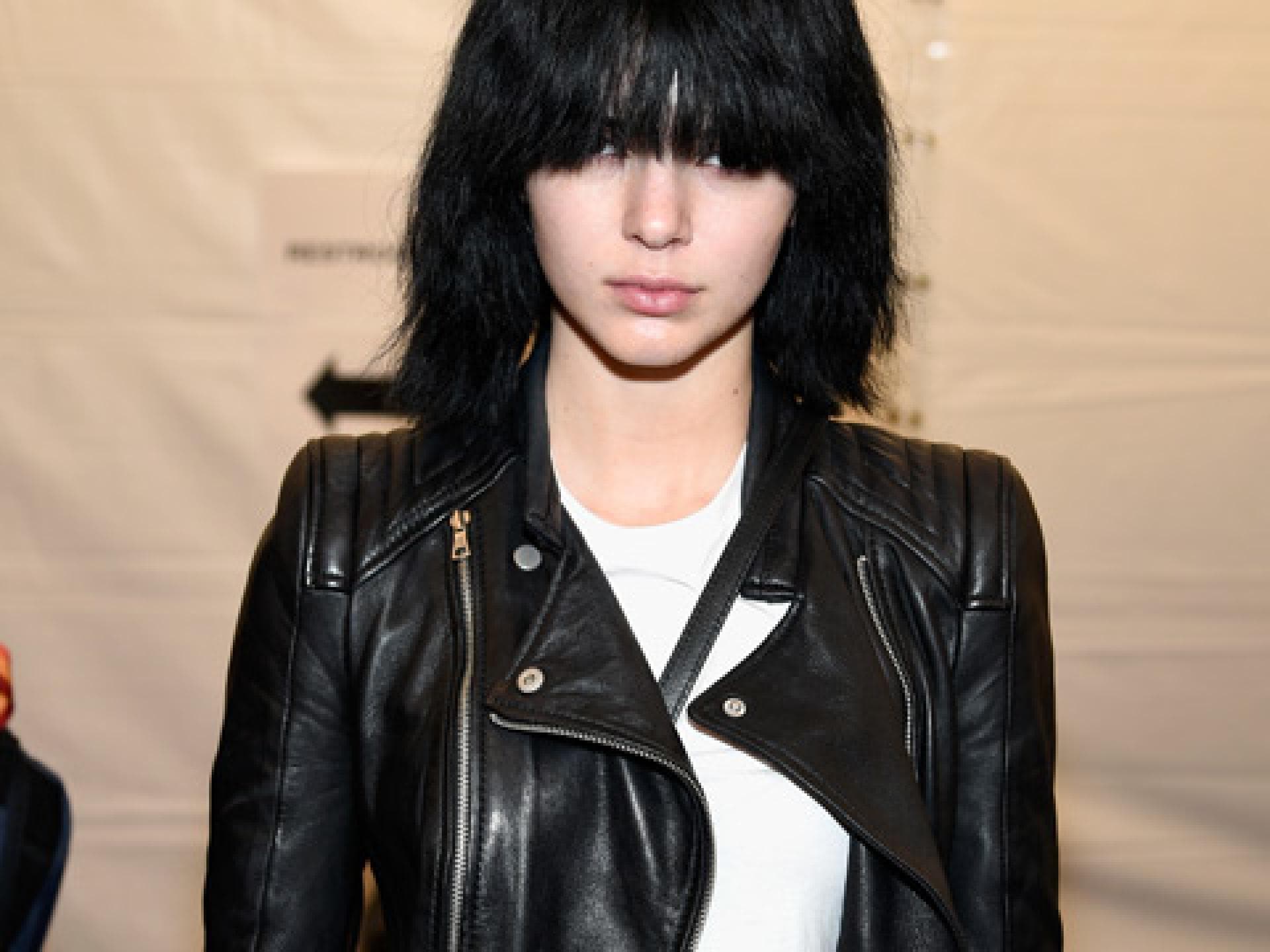 kendall-jenner-mobbing-nyfw-1987195.jpg