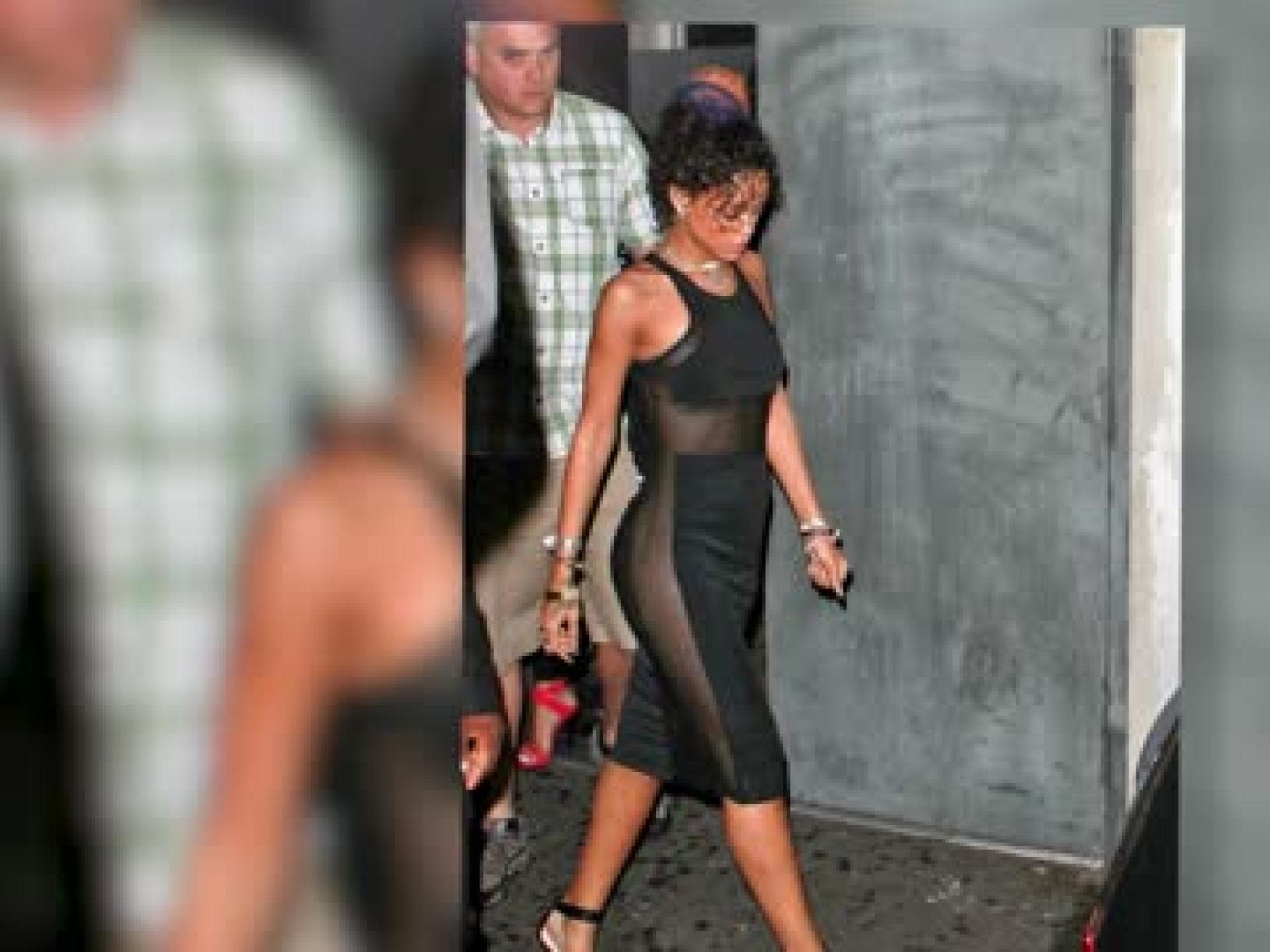 rihanna-neue-frisur-video-480x270-1840615.jpg rihanna-neue-frisur-video-480x270-1840615.jpg
