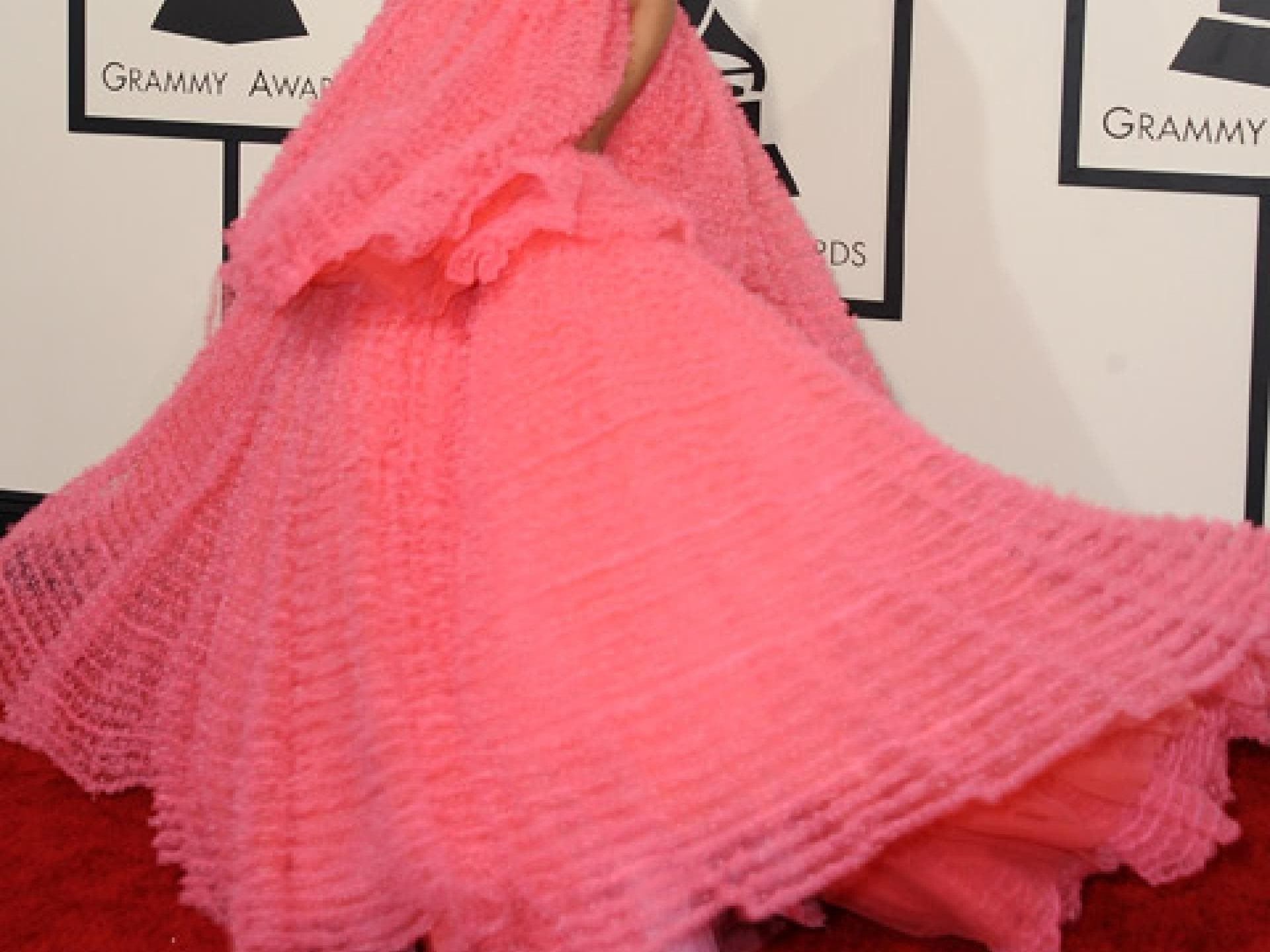 rihanna-grammys-2025953.jpg