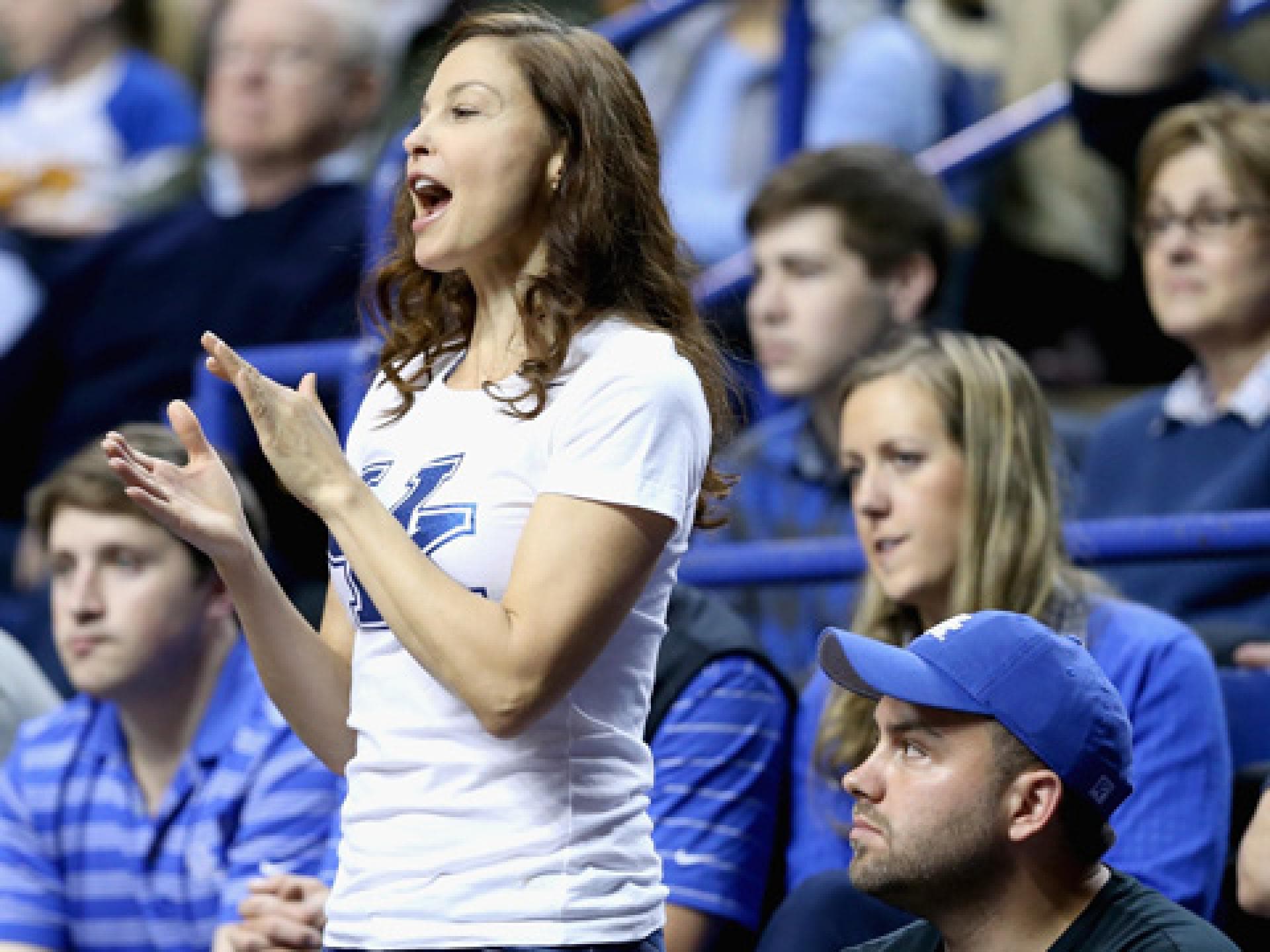 ashley-judd-cyber-bullying-2036246.jpg ashley-judd-cyber-bullying-2036246.jpg