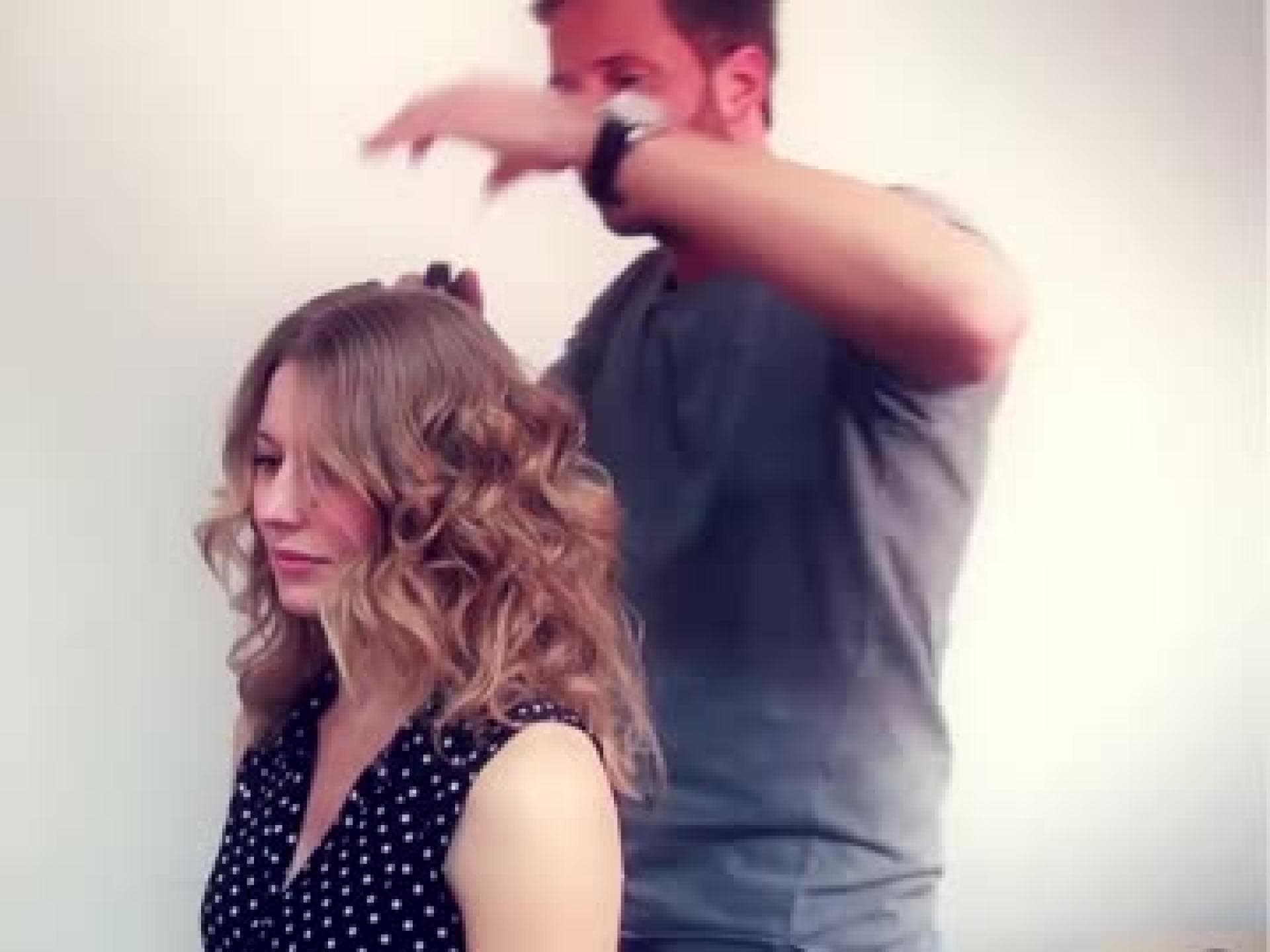 messy-updo-video-anleitung-480x270-2037659.jpg