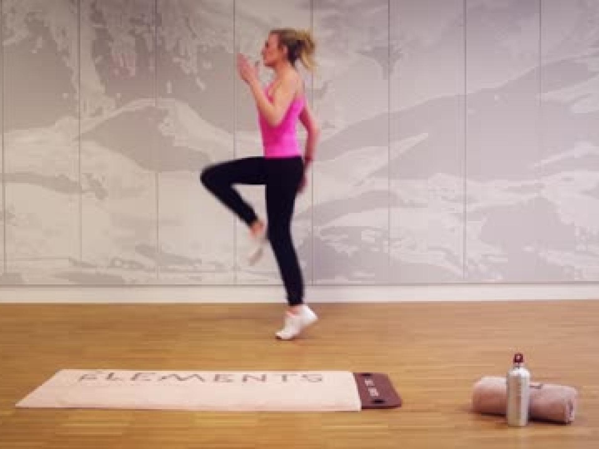 mini-workout-zirkel-1-high-knees-480x270-2043041.jpg