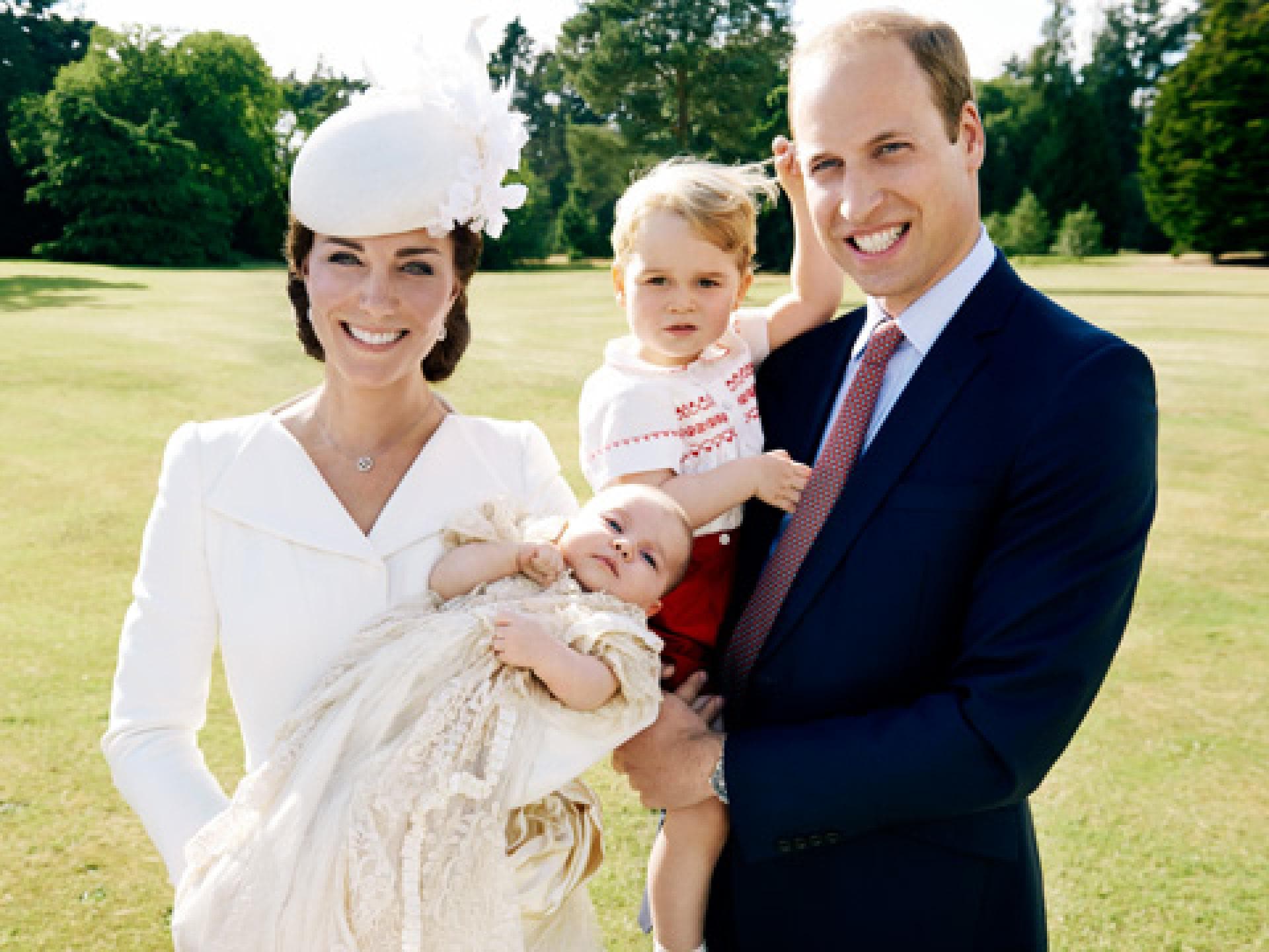 mario-testino-taufe-charlotte-2064830.jpg