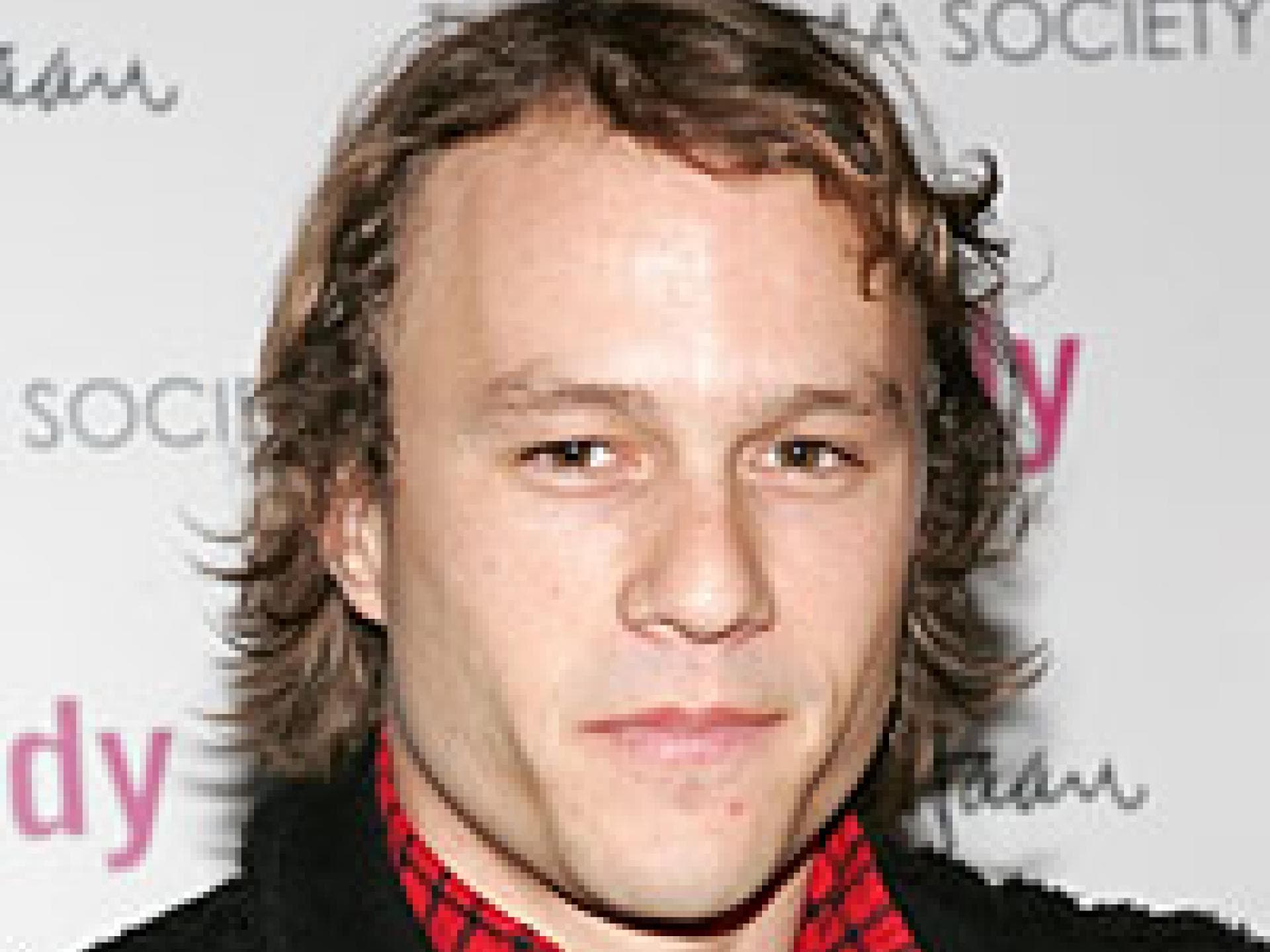 heath-ledgers-familie-zu-seinem-tod-200x300-22263.jpg