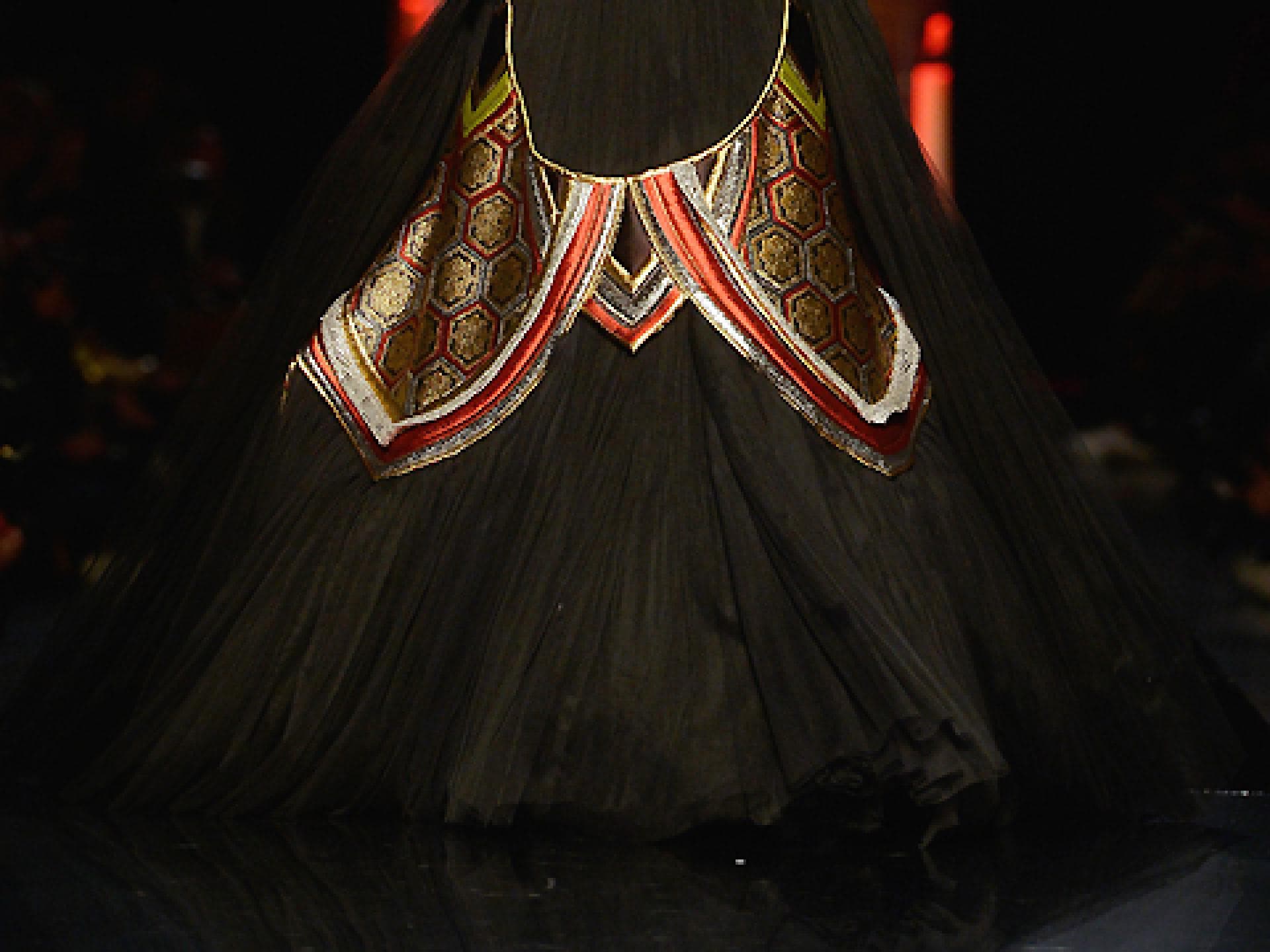 conchita-wurst-brautkleid-gaultier-1968121.jpg
