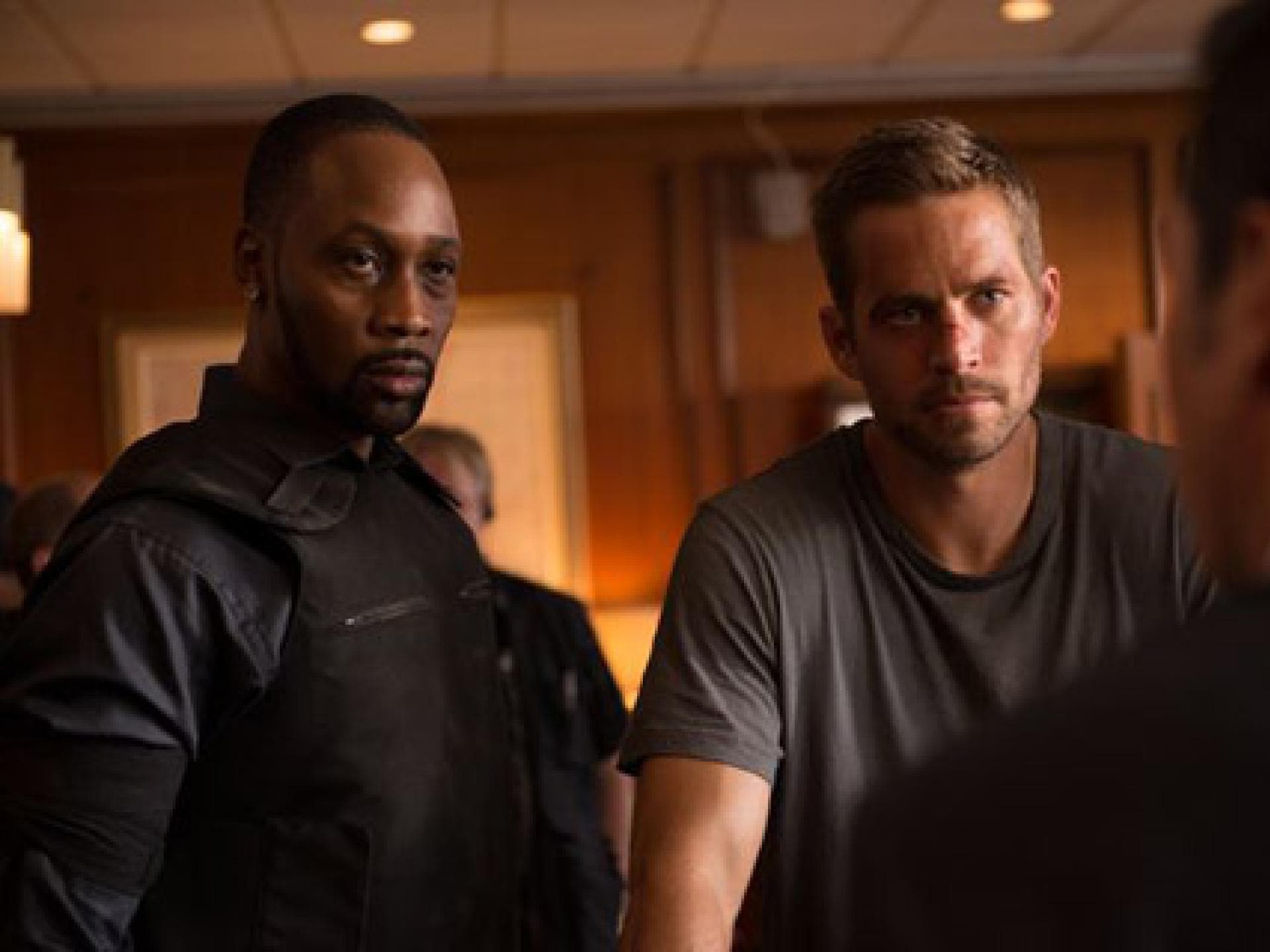 brick-mansions-rza-und-paul-walker-1940975.jpg