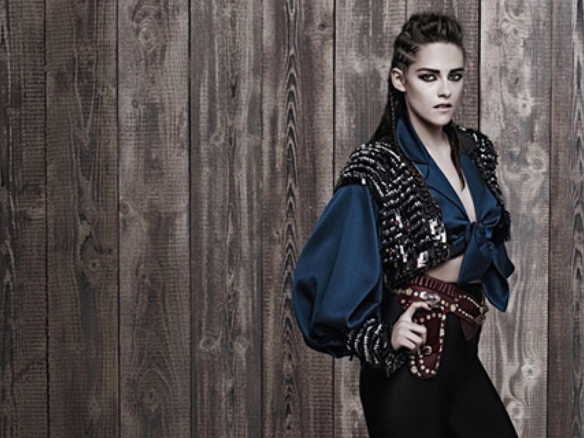 kristen-stewart-chanel-metiers-d-art-1896240.jpg