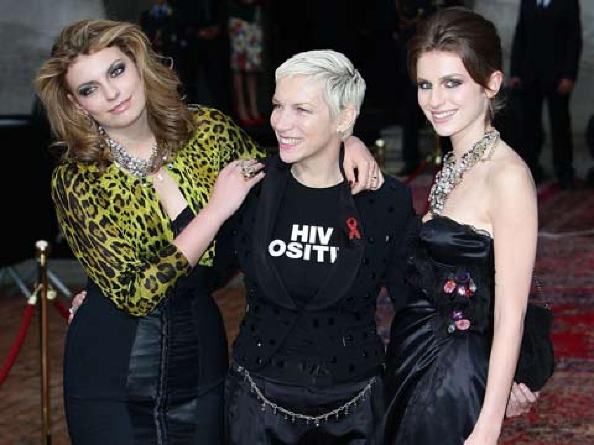 lola-annie-tali-lennox-480x360-2074268.jpg