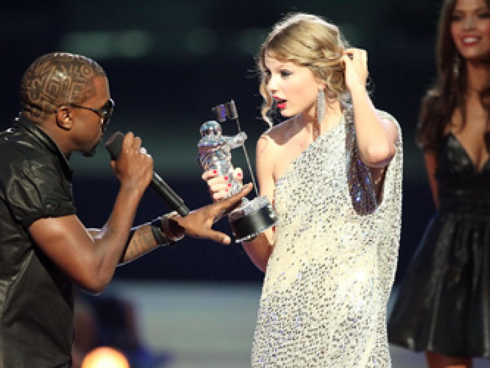 taylor-swift-kanye-west-1848740.jpg taylor-swift-kanye-west-1848740.jpg