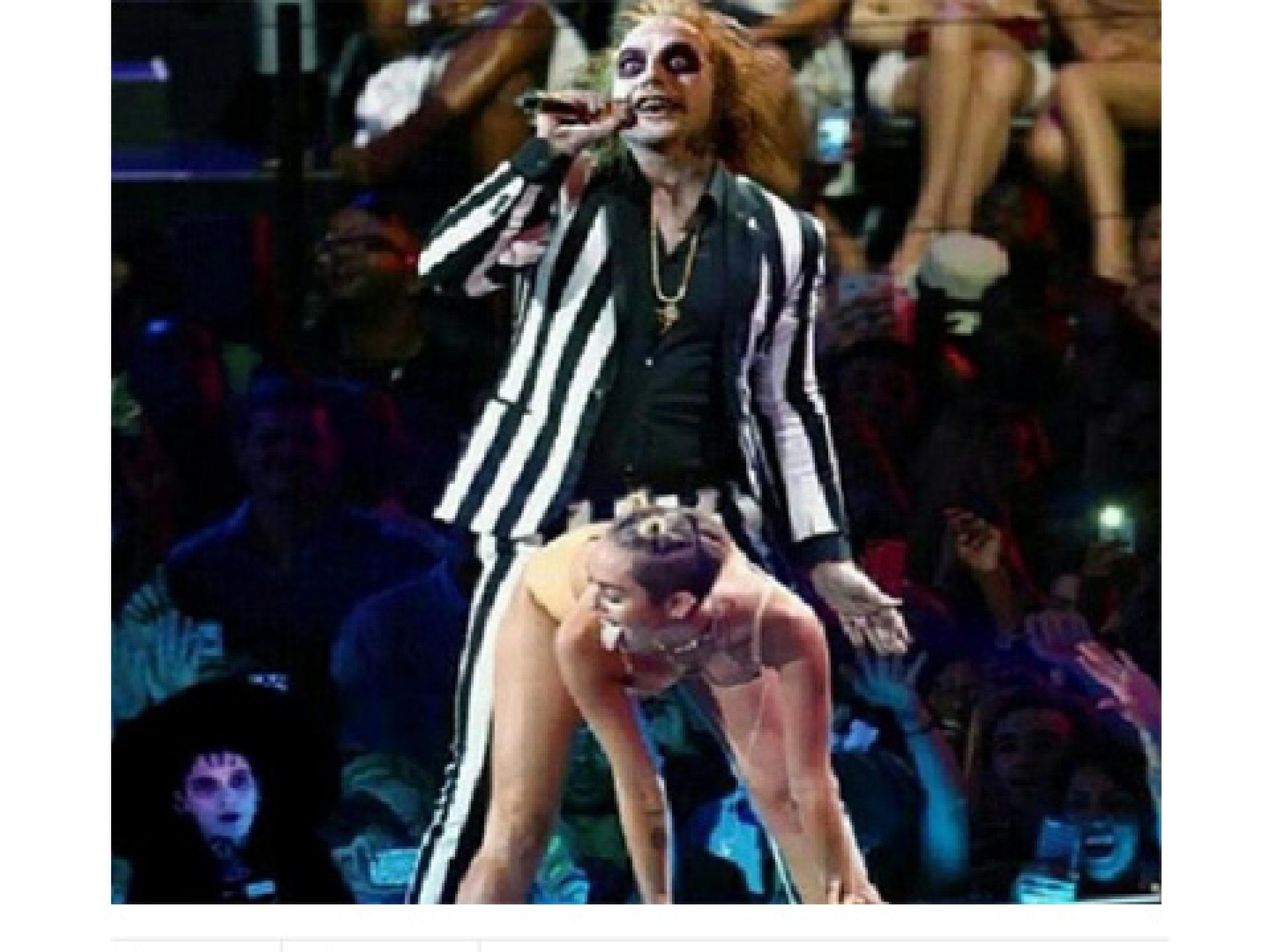 miley-vmas-twitter-2-1848115.jpg