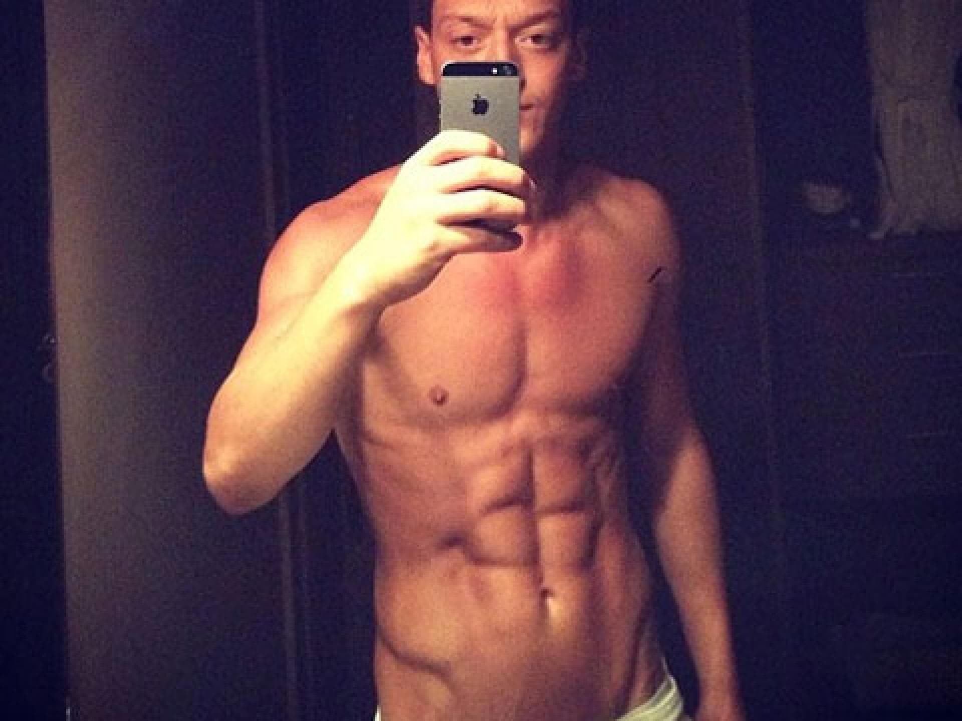 mesut-oezil-selfie-instagram-1838014.jpg mesut-oezil-selfie-instagram-1838014.jpg