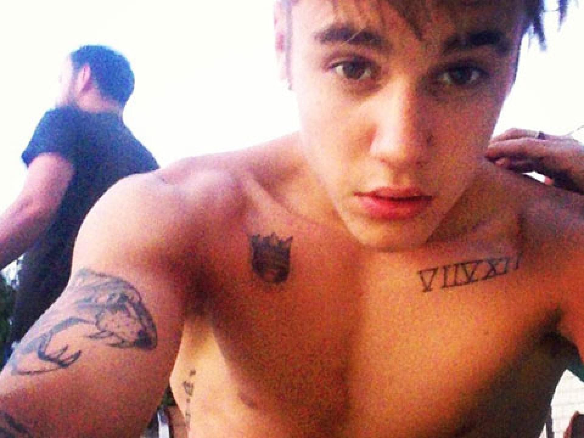 justin-bieber-selfie-instagram-1838014.jpg justin-bieber-selfie-instagram-1838014.jpg