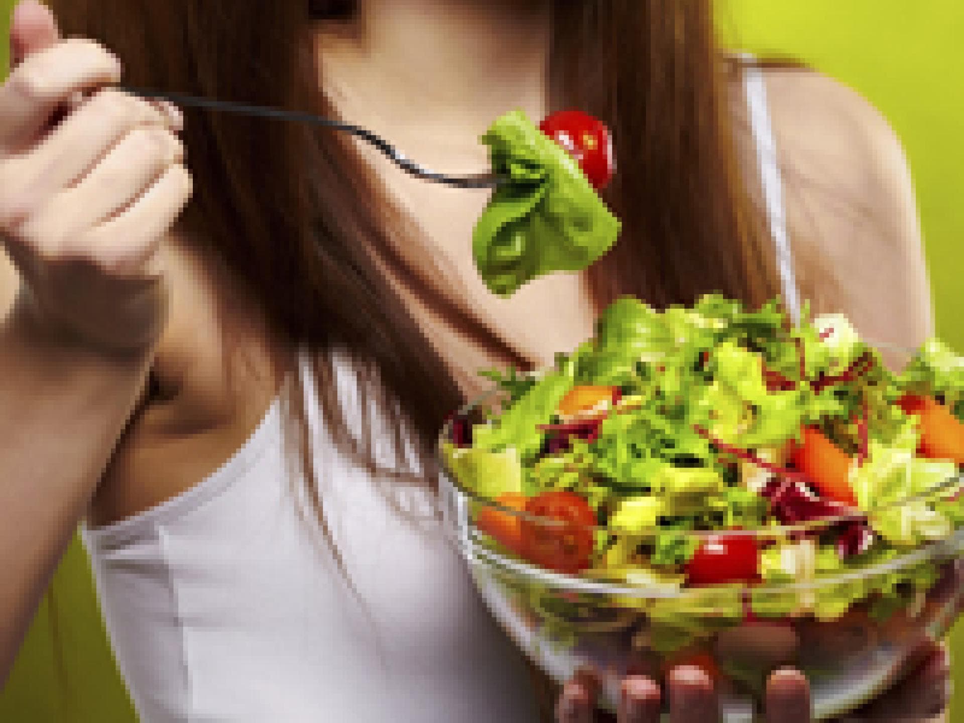 frau-salatschale200x300-1589857.jpg frau-salatschale200x300-1589857.jpg