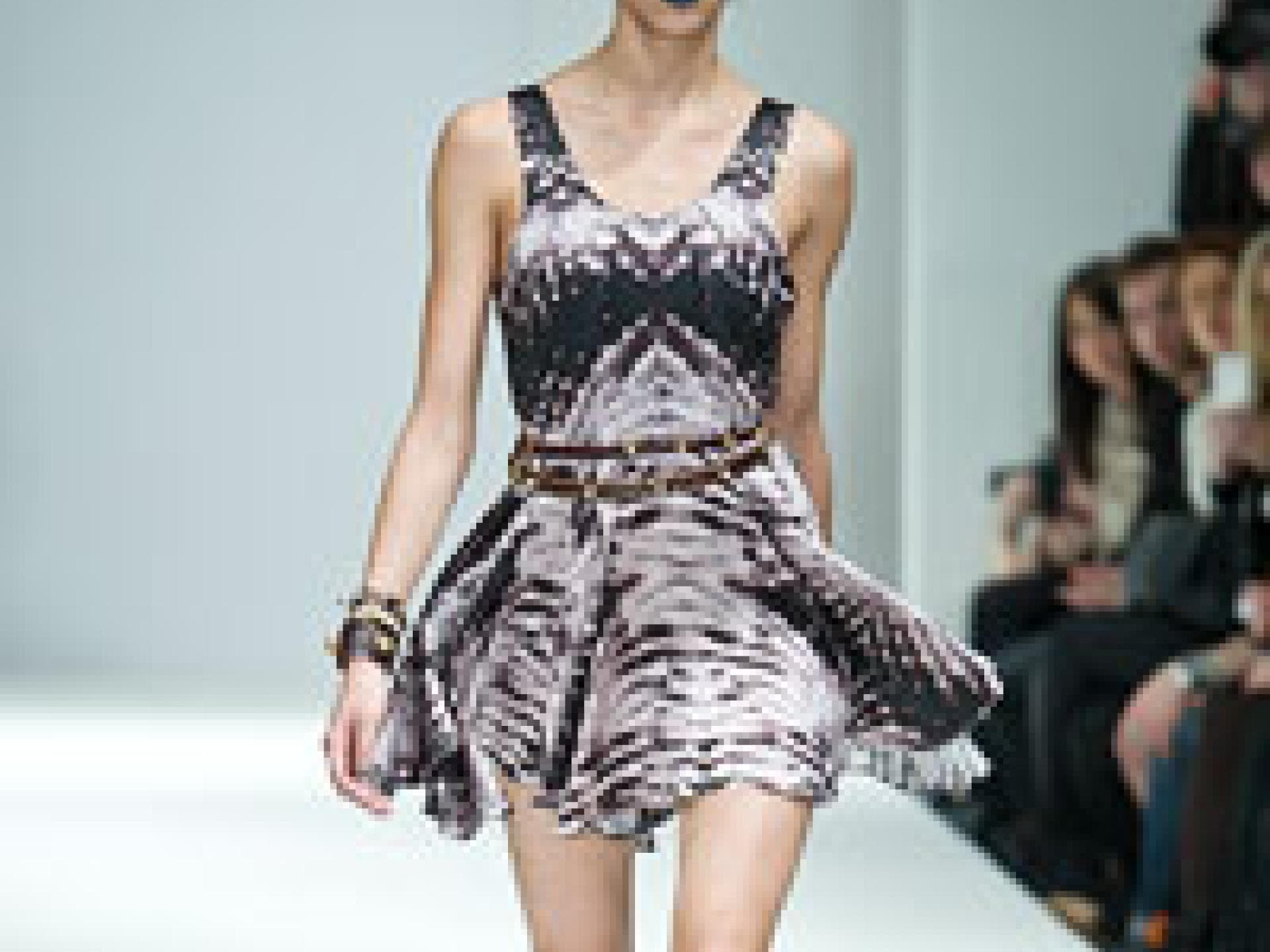 rebecca-gntm-2011-200x300-bild-1-1075996.jpg