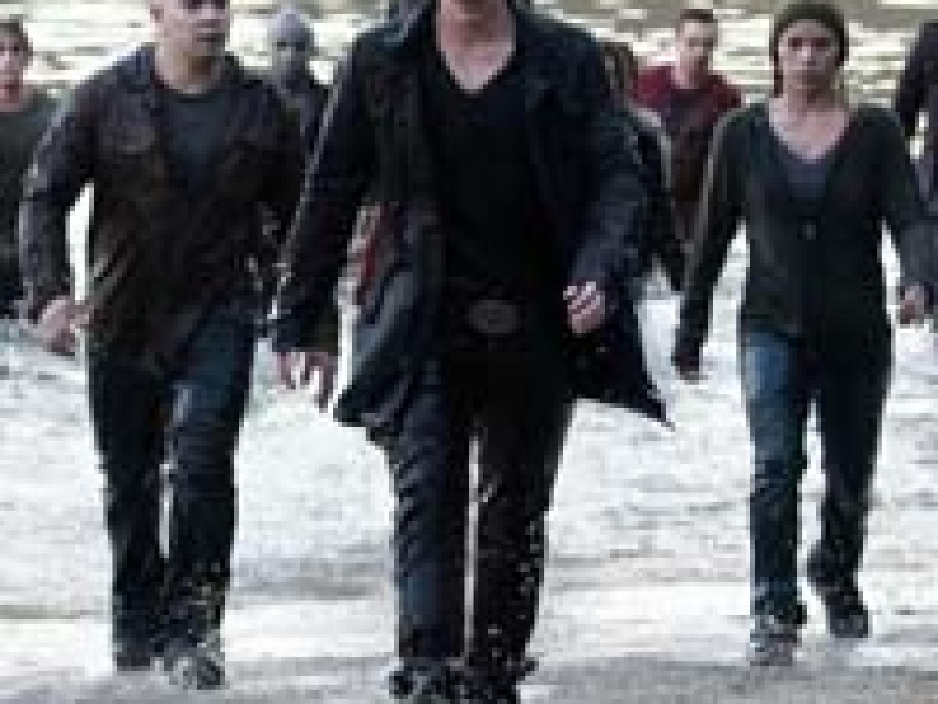 die-vampire-greifen-an-200x300-bild-2-929380.jpg