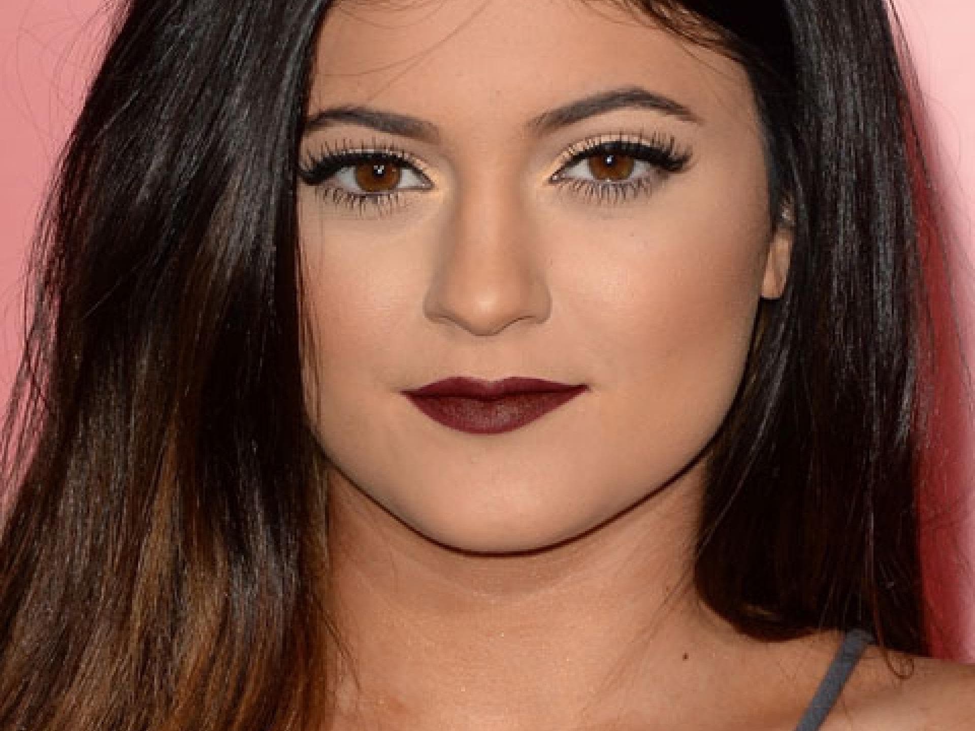 kylie-jenner-dunkle-volle-lippen-480-2050303.jpg kylie-jenner-dunkle-volle-lippen-480-2050303.jpg