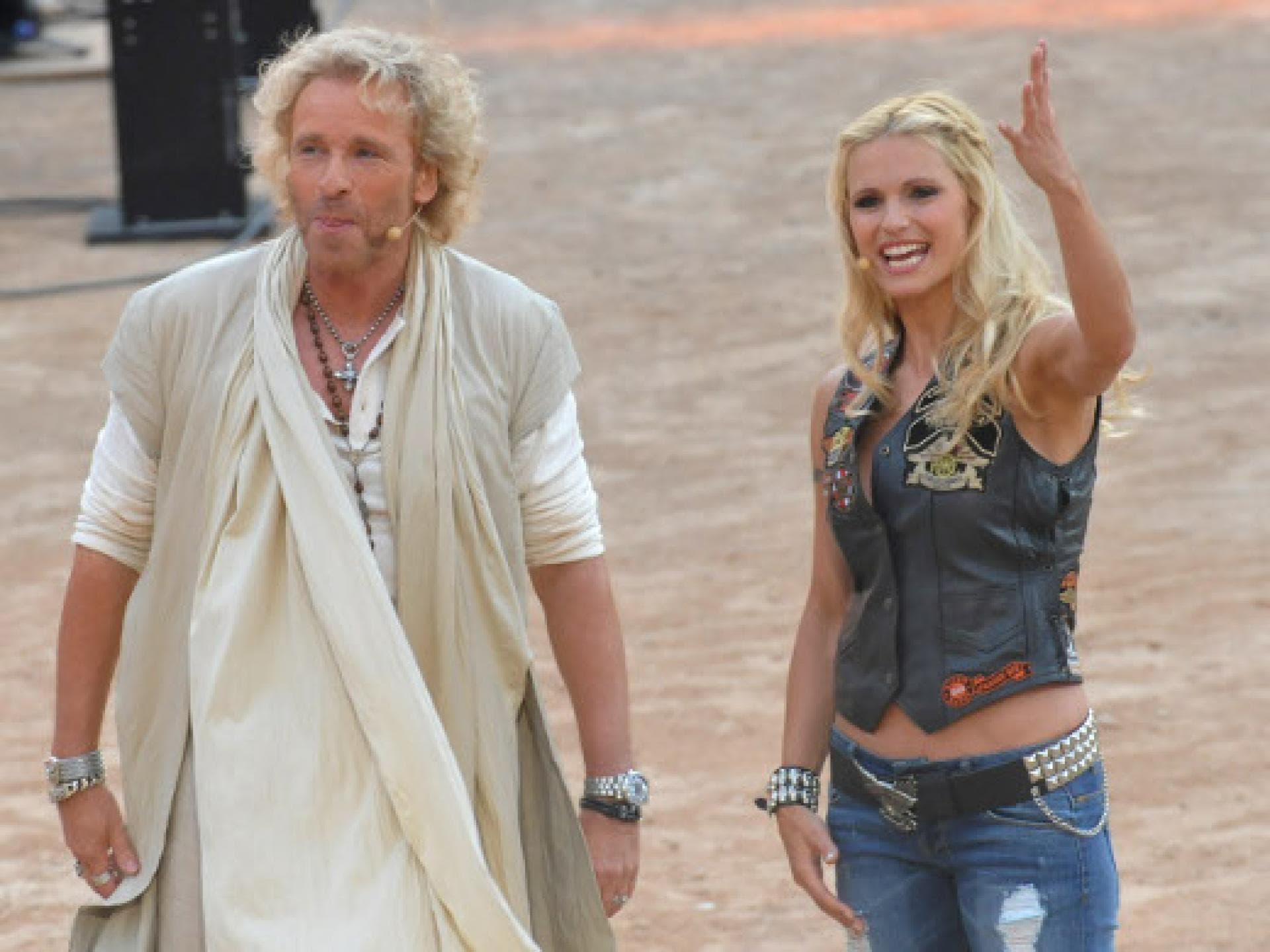 thomas-gottschalk-und-michelle-hunziker-bei-der-abschiedsshow-wetten-dass-520x390-1182450.jpg thomas-gottschalk-und-michelle-hunziker-bei-der-abschiedsshow-wetten-dass-520x390-1182450.jpg