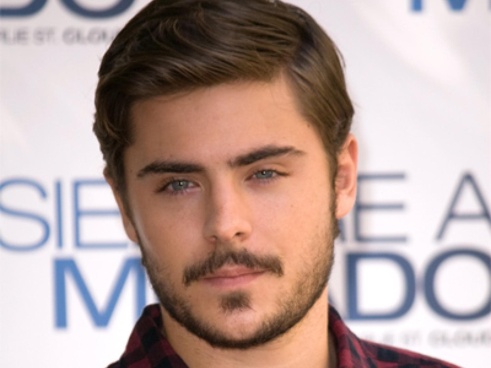 Typischer Zac Efron Style Typischer Zac Efron Style