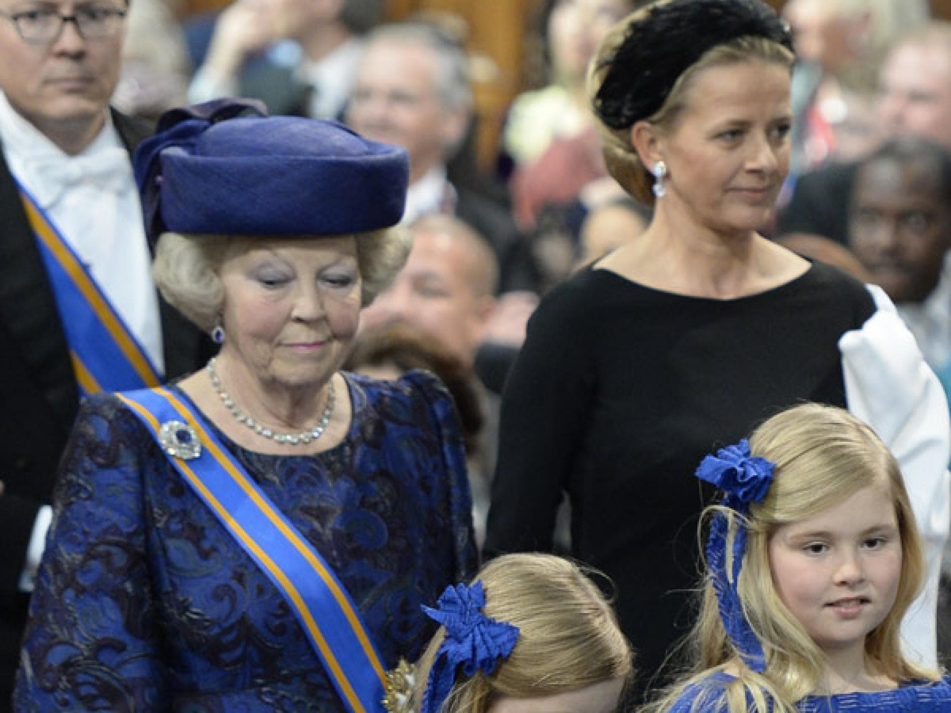 Beatrix, Mabel und die Prinzessinen auf dem Weg zur Krönung
