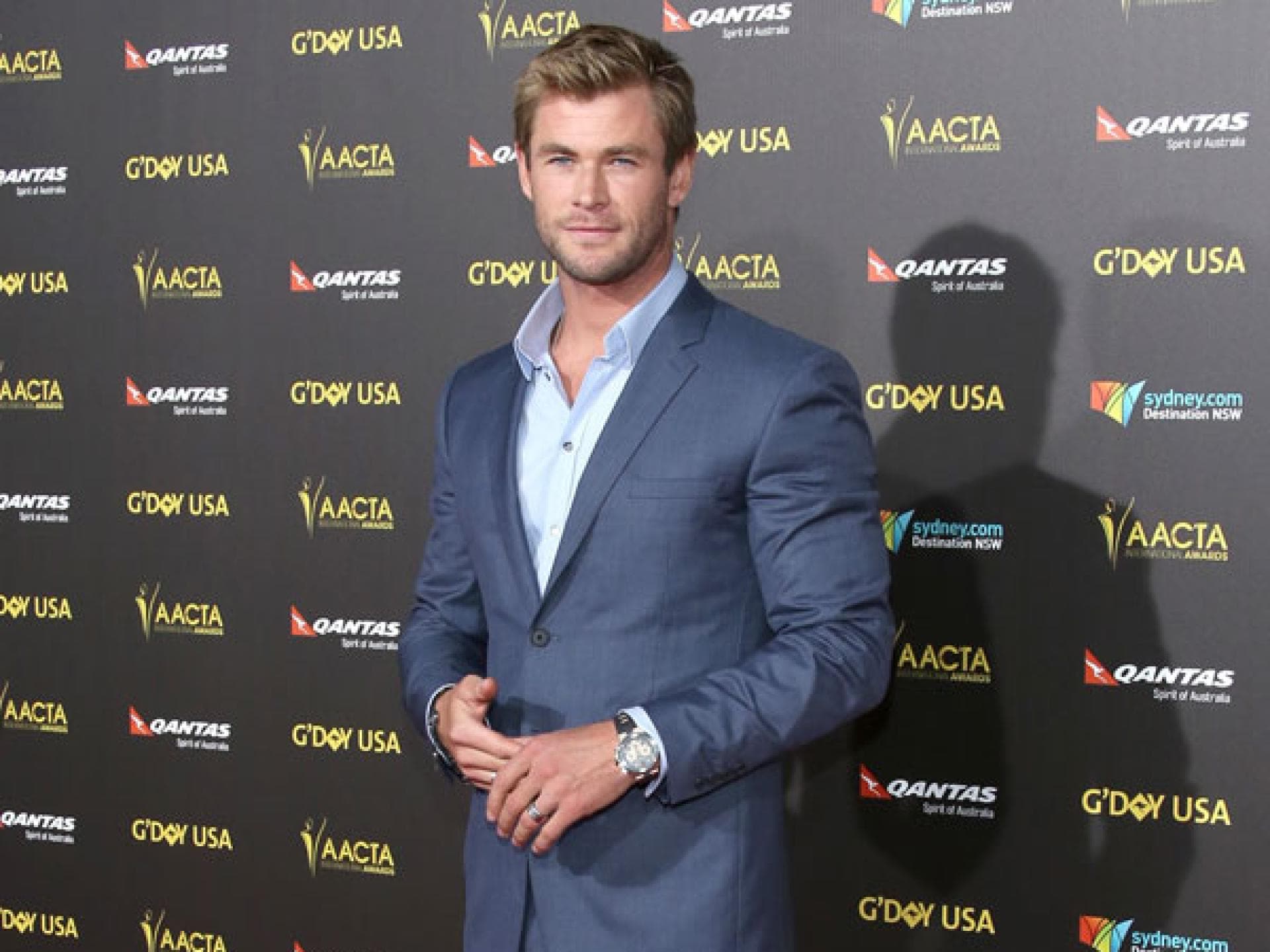 Chris Hemsworth schaut dir in die Augen, Kleines