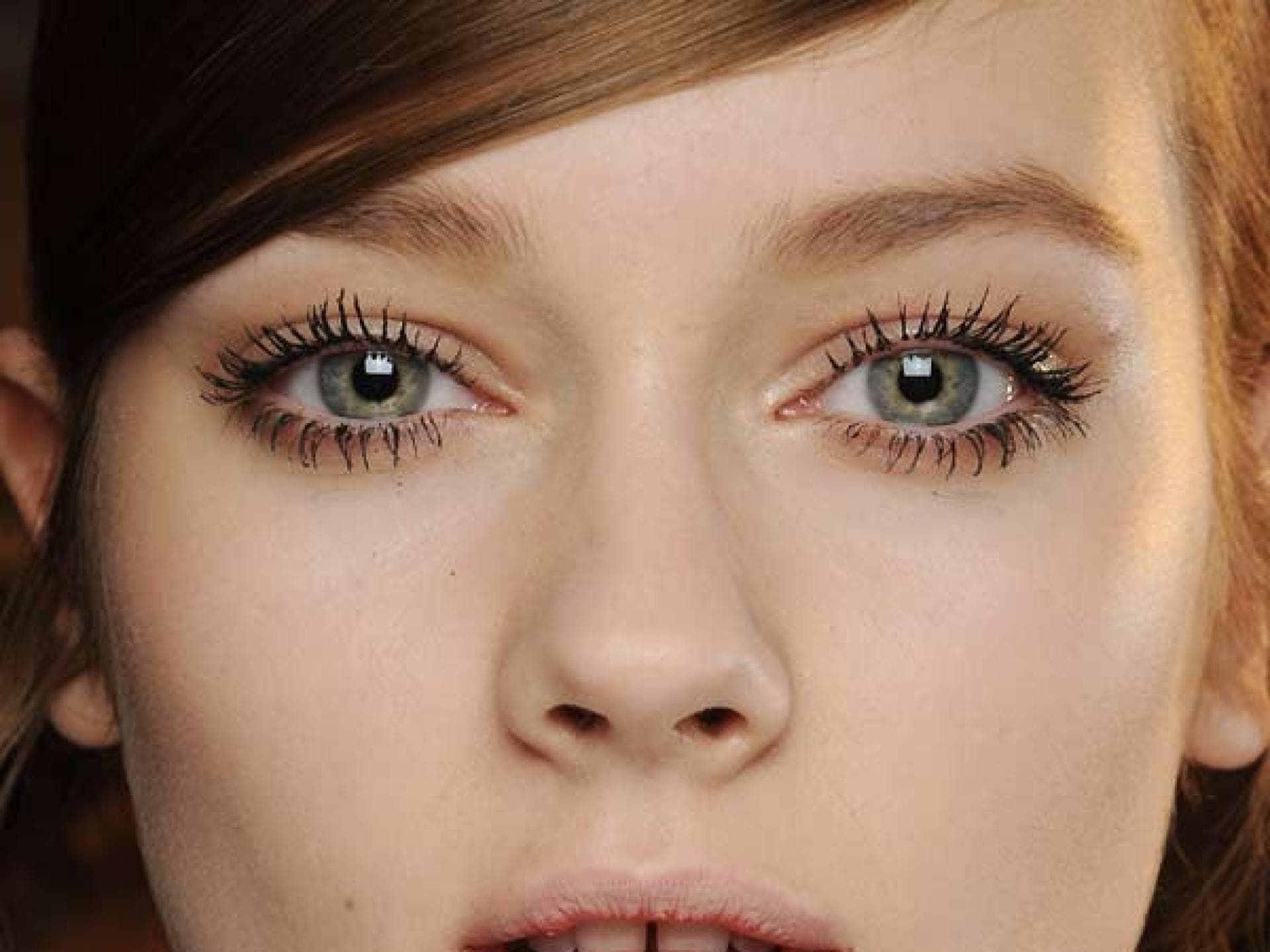 Mascara für mehr Wimpernvolumen