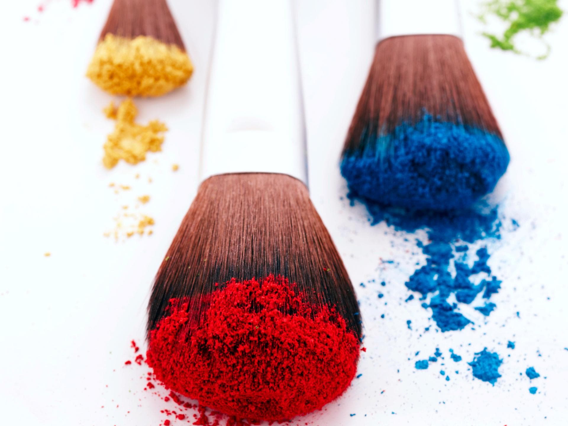 Wie reinige ich meinen Make-up-Pinsel?
