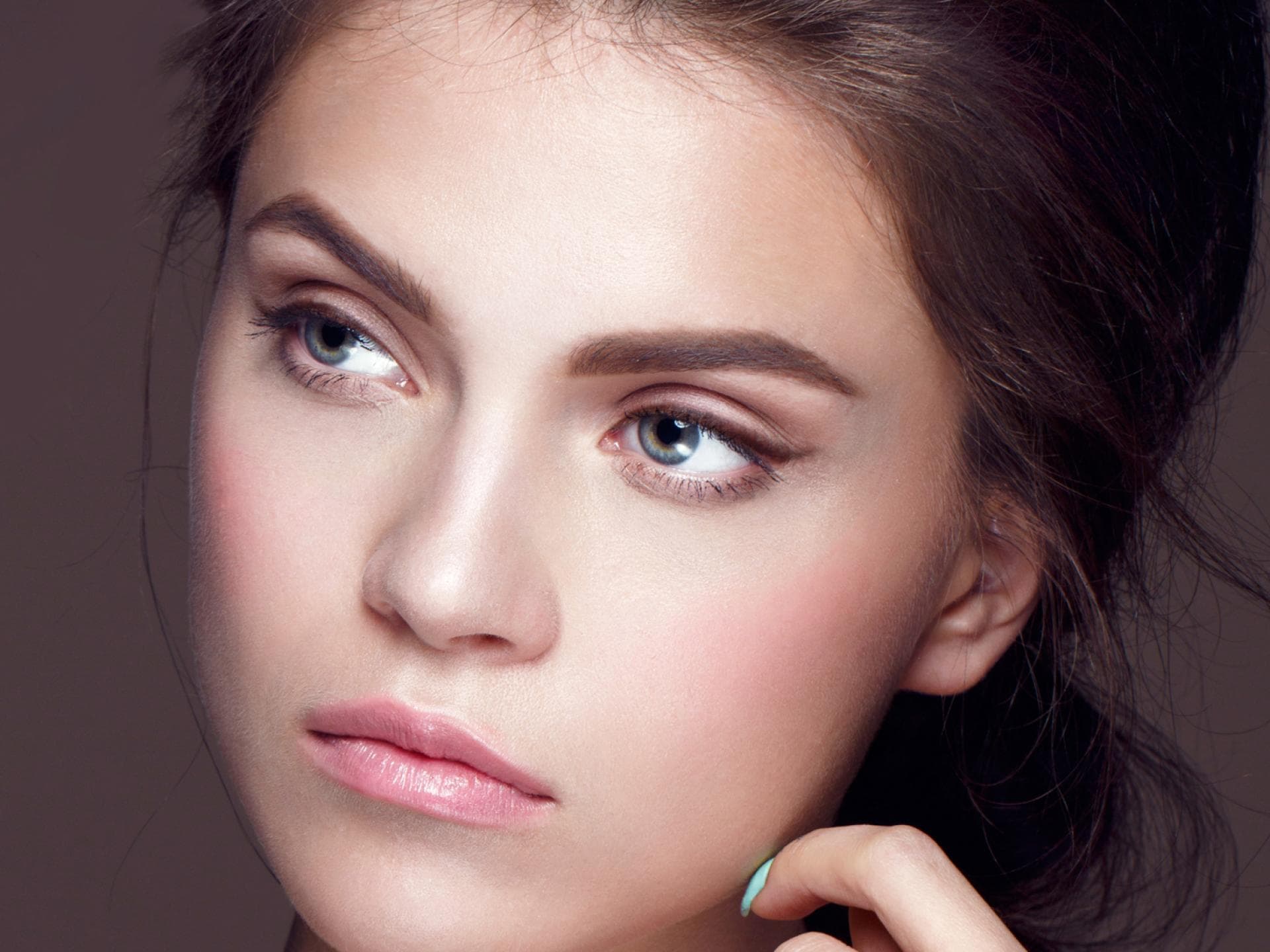 Welche Eyelinerfarbe zu welcher Augenfarbe? Welche Eyelinerfarbe zu welcher Augenfarbe?