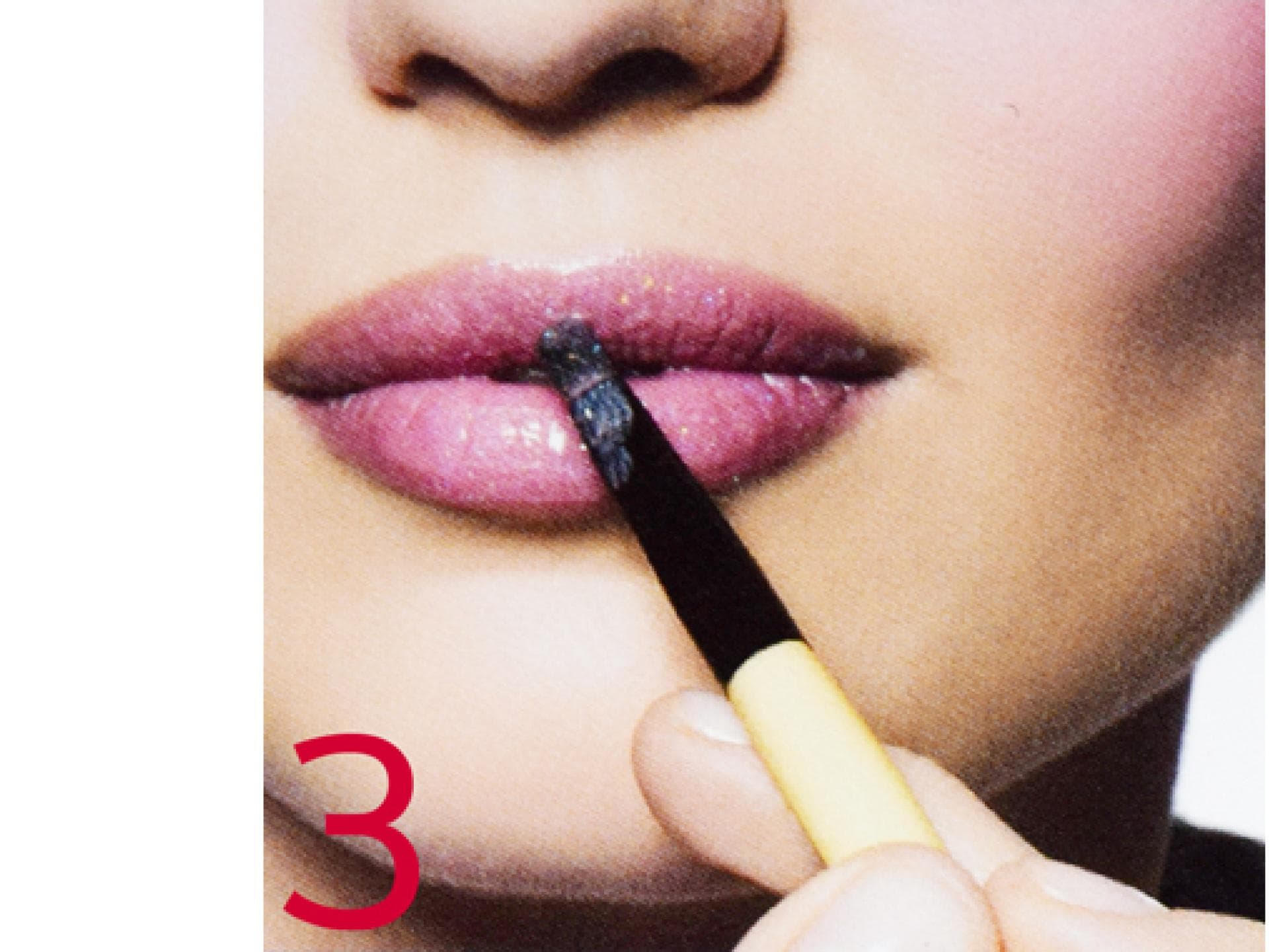 Bobbi-Brown-Lipgloss-Step-3-400x380 Bobbi-Brown-Lipgloss-Step-3-400x380
