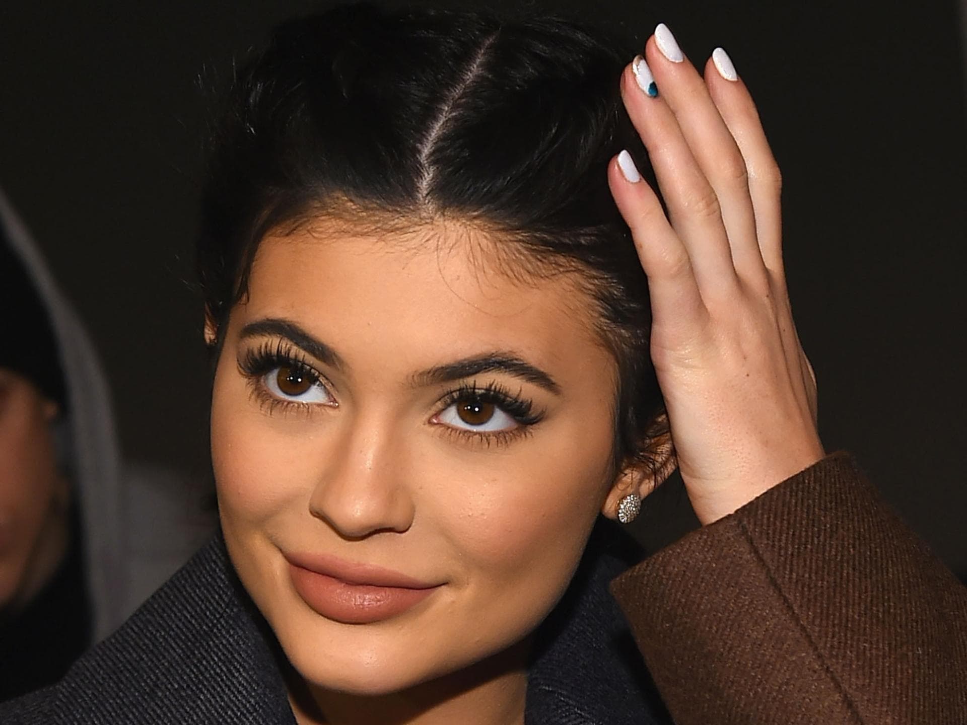Kylie-Jenner-Nail-2000x1500 Kylie-Jenner-Nail-2000x1500