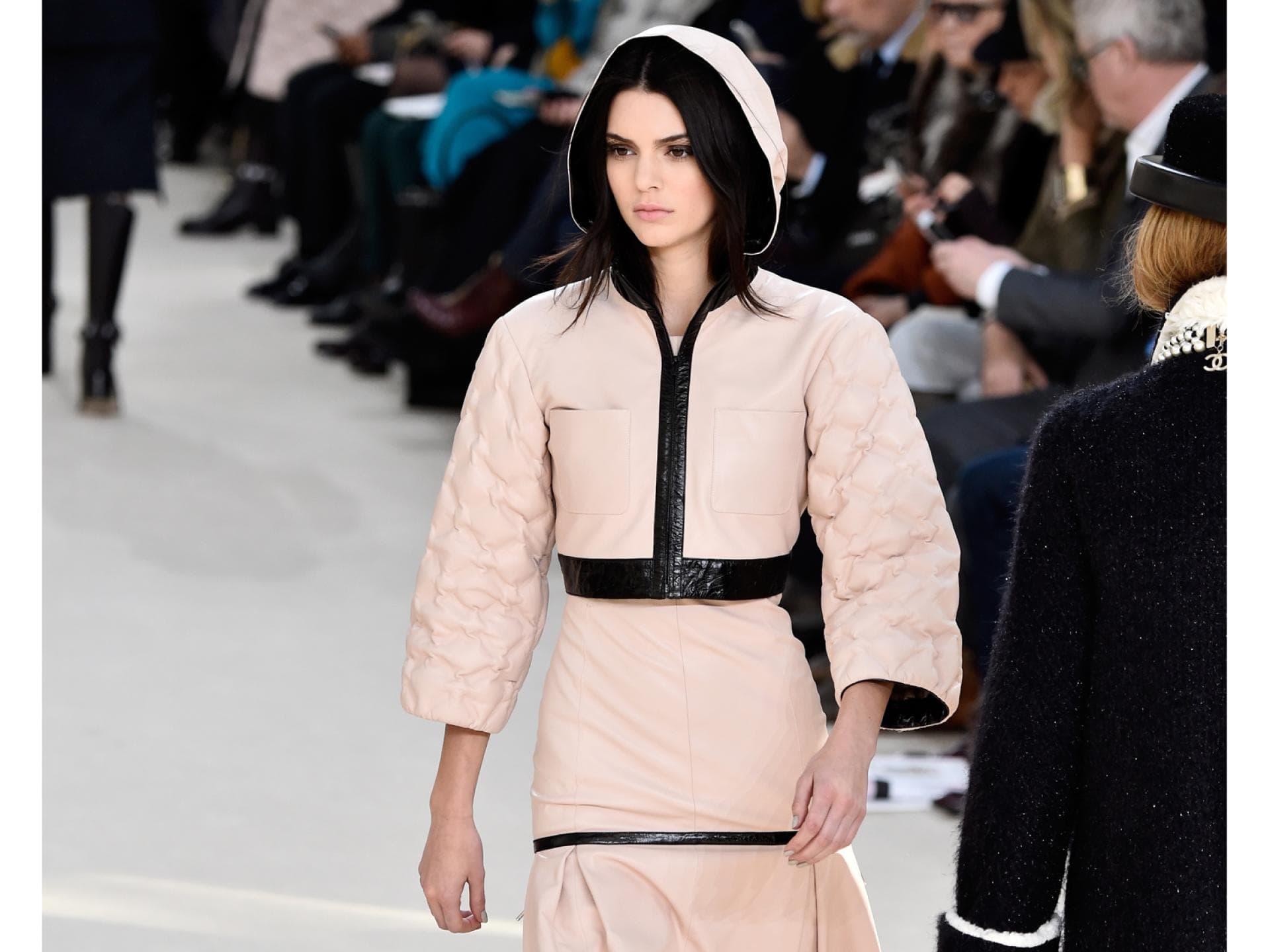 Chanel AW 2016 - Kendall Jenner 