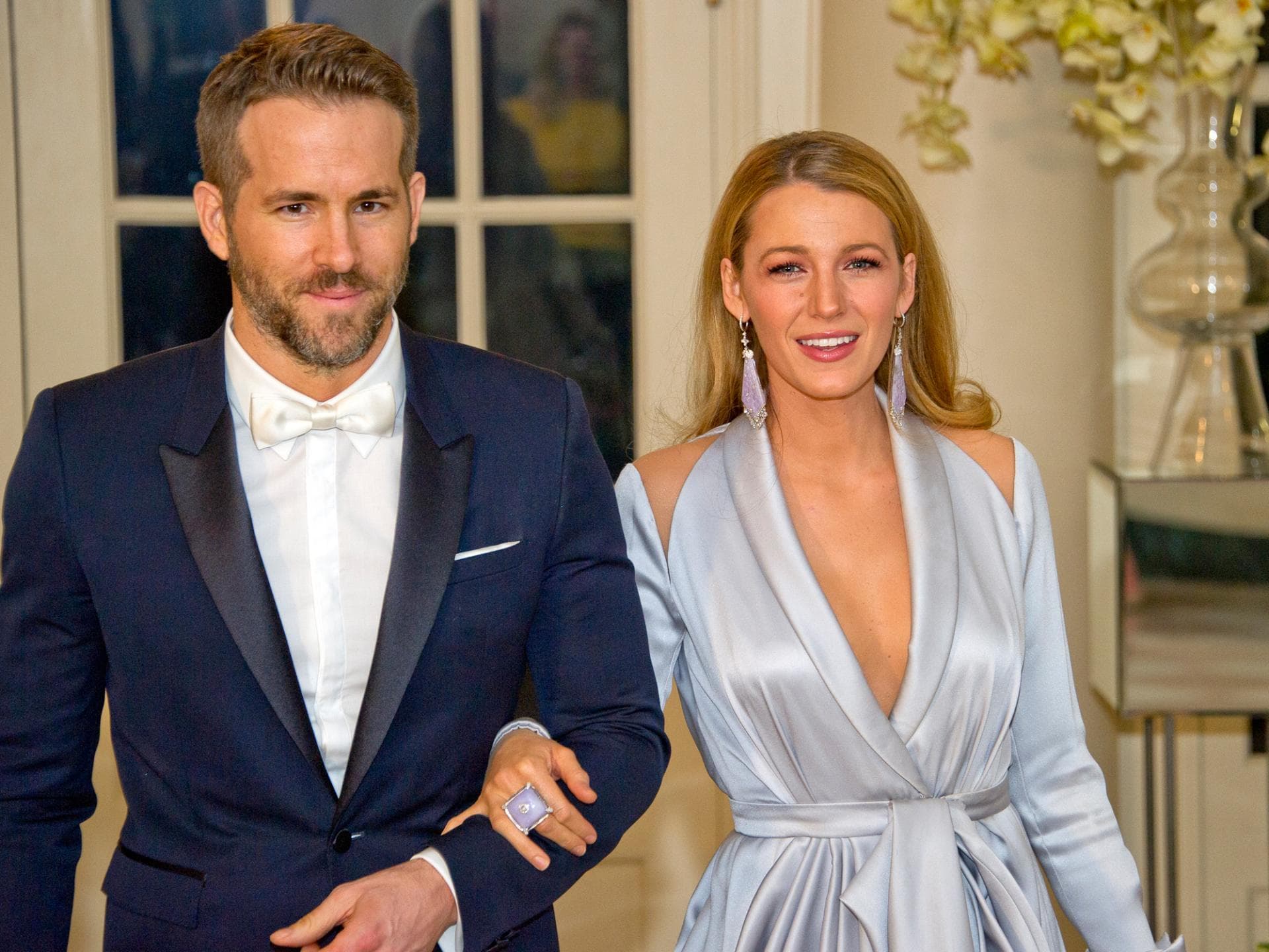 Blake-Lively-und-Ryan-lächelnd-2000x1500