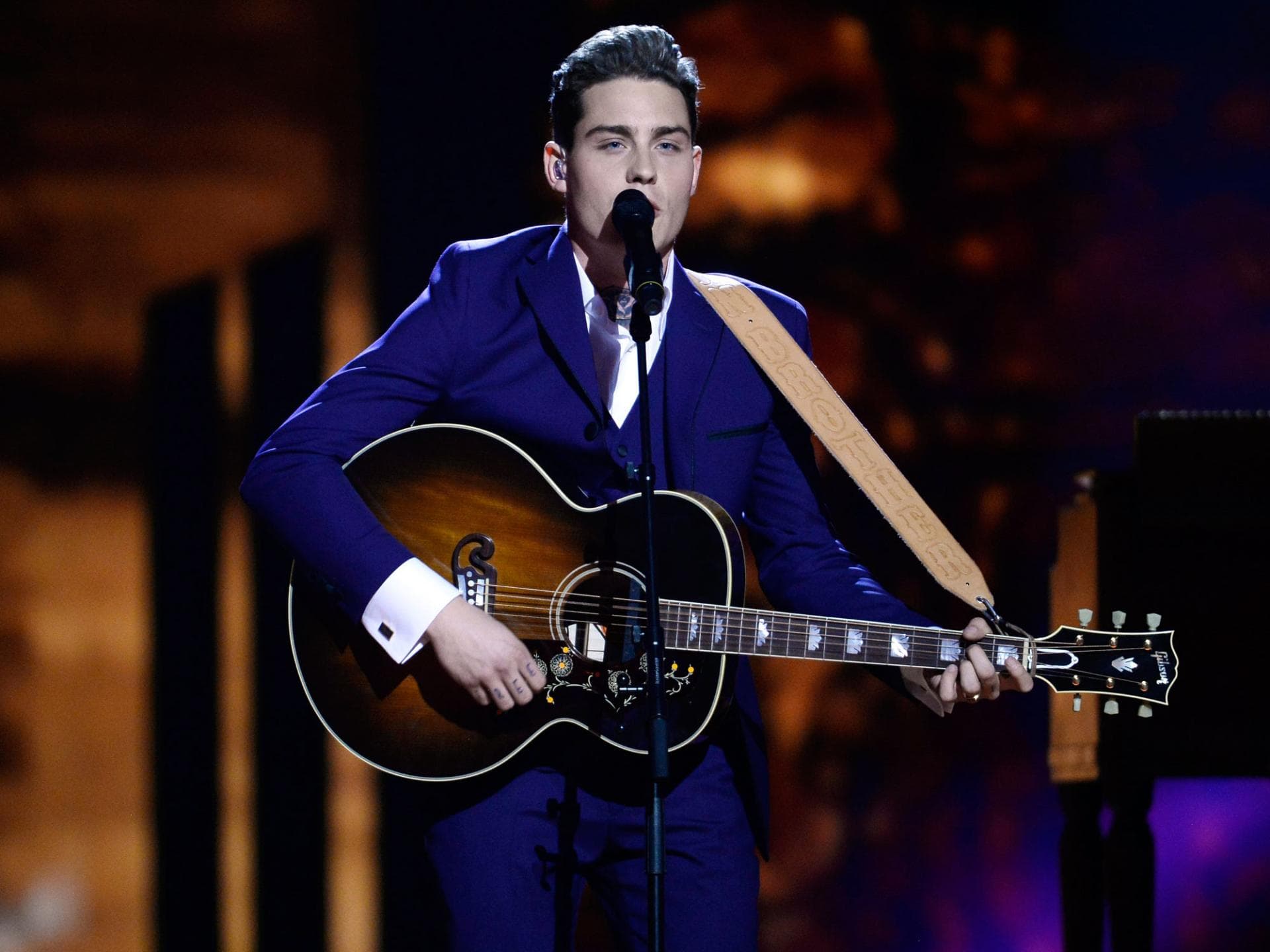 Douwe-Bob-ESC-2000x1500 Douwe-Bob-ESC-2000x1500