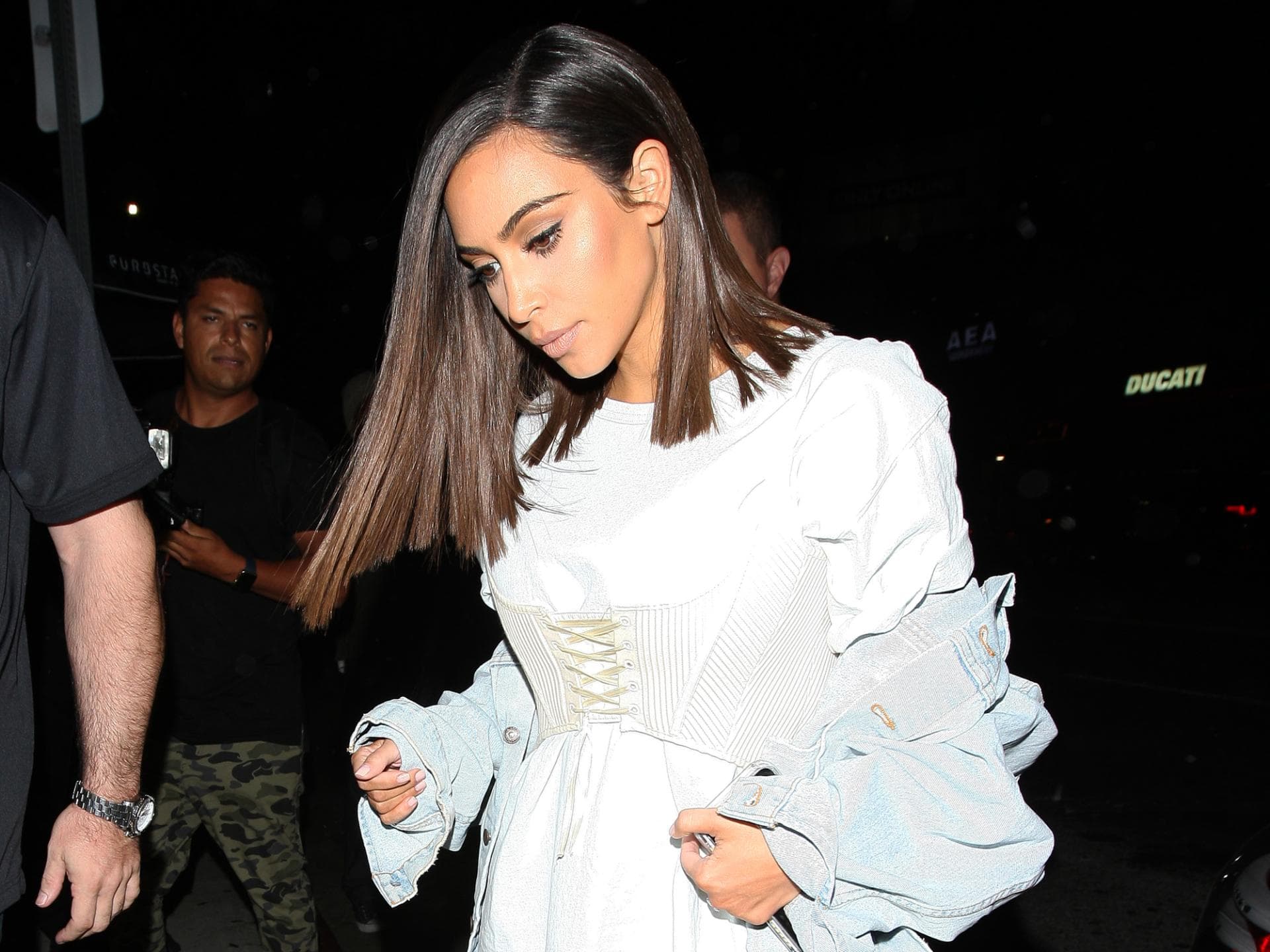 Kim-Kardashian-Long-Bob-2000x1500 Kim-Kardashian-Long-Bob-2000x1500