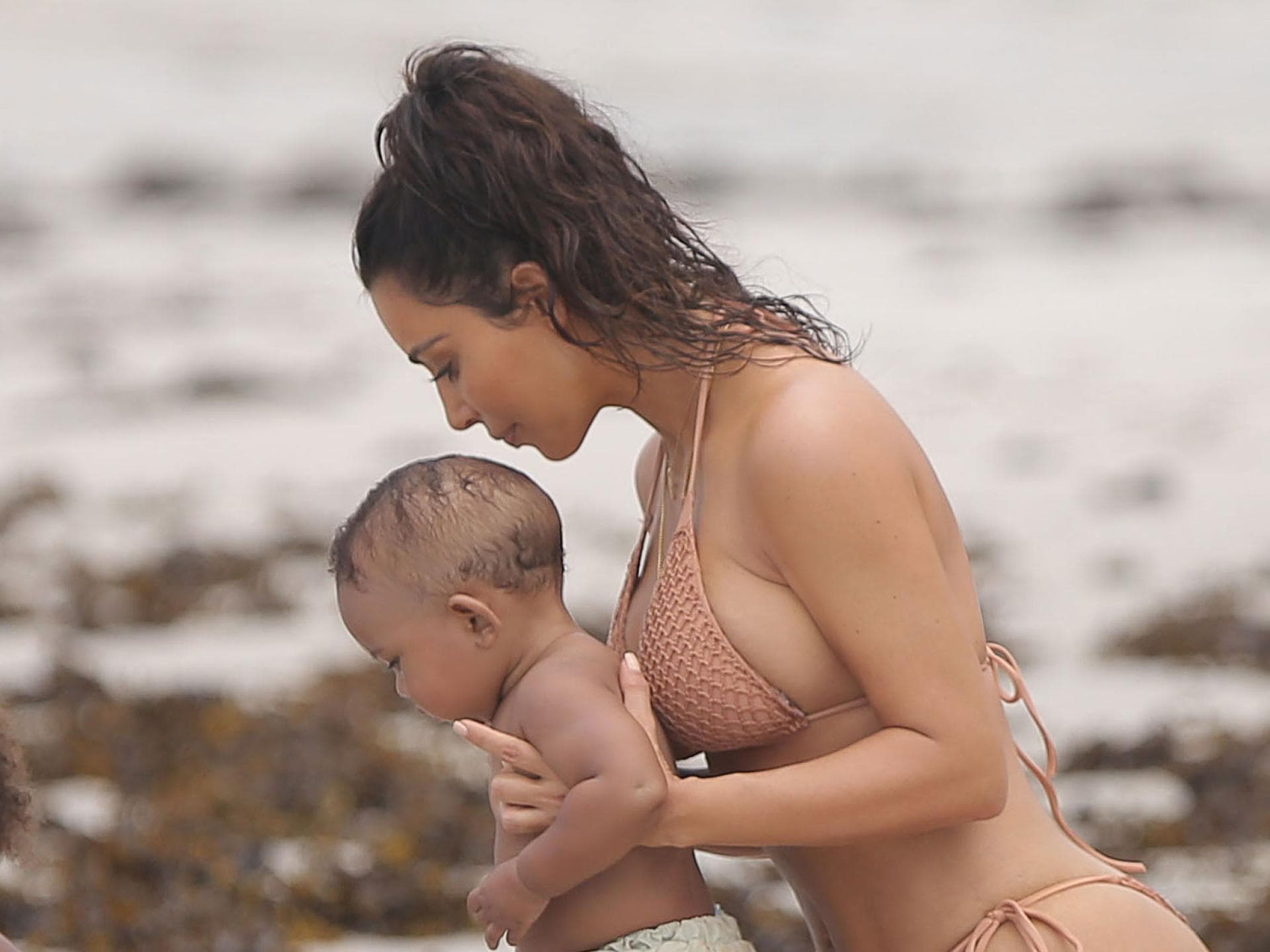 Kim-K-Beach-Teaser-2 Kim-K-Beach-Teaser-2