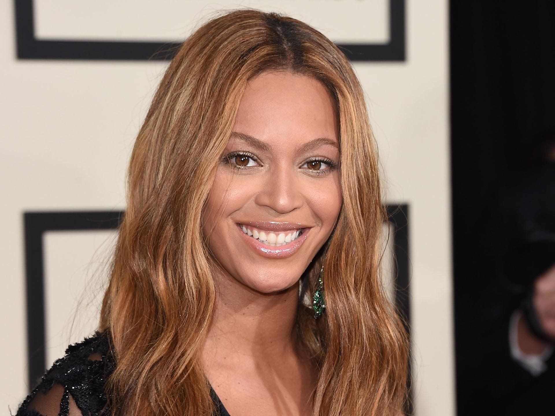 beyonce380x296-1760234.jpg