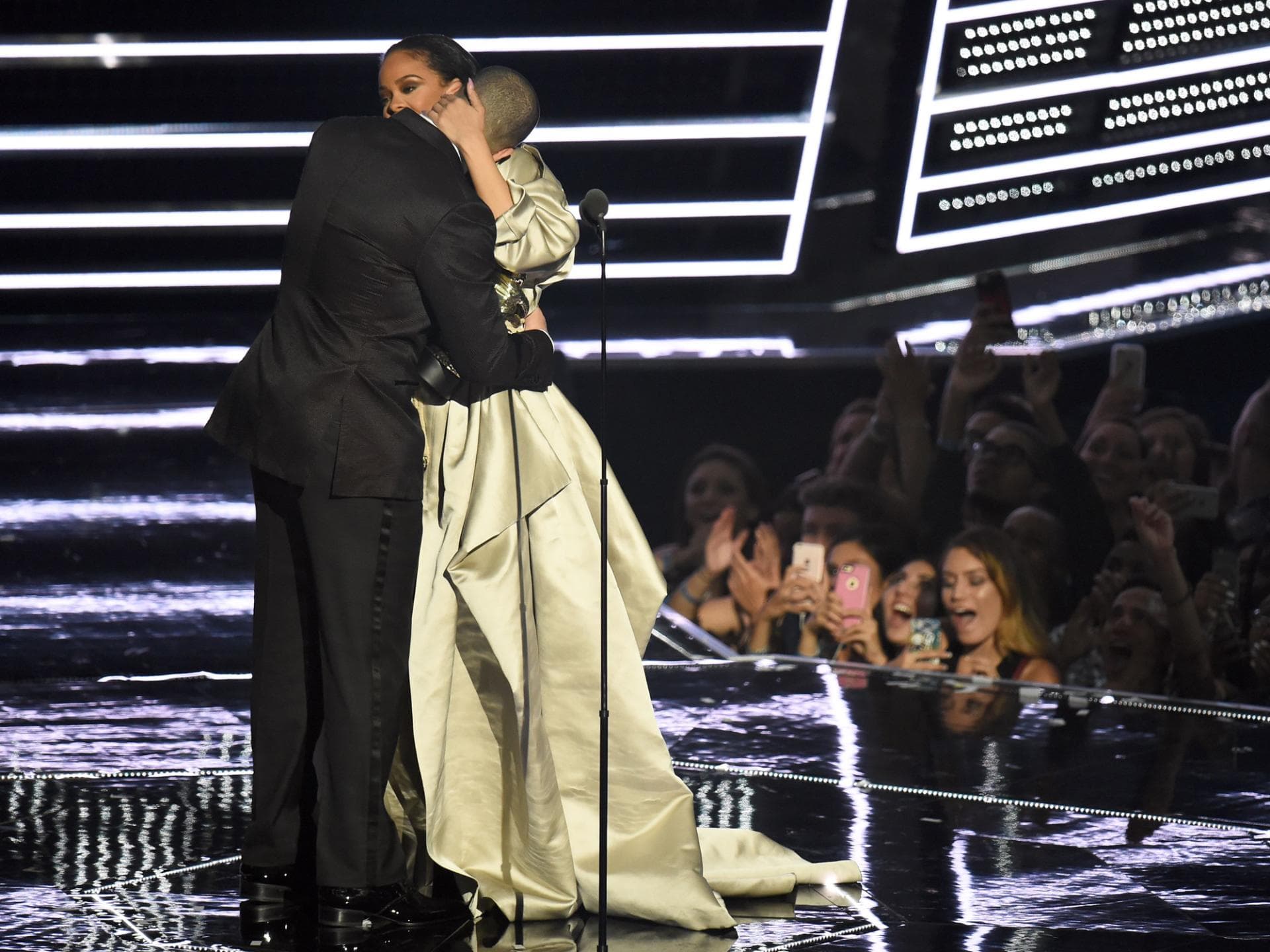 Drake und Rihanna Kuss Drake und Rihanna Kuss