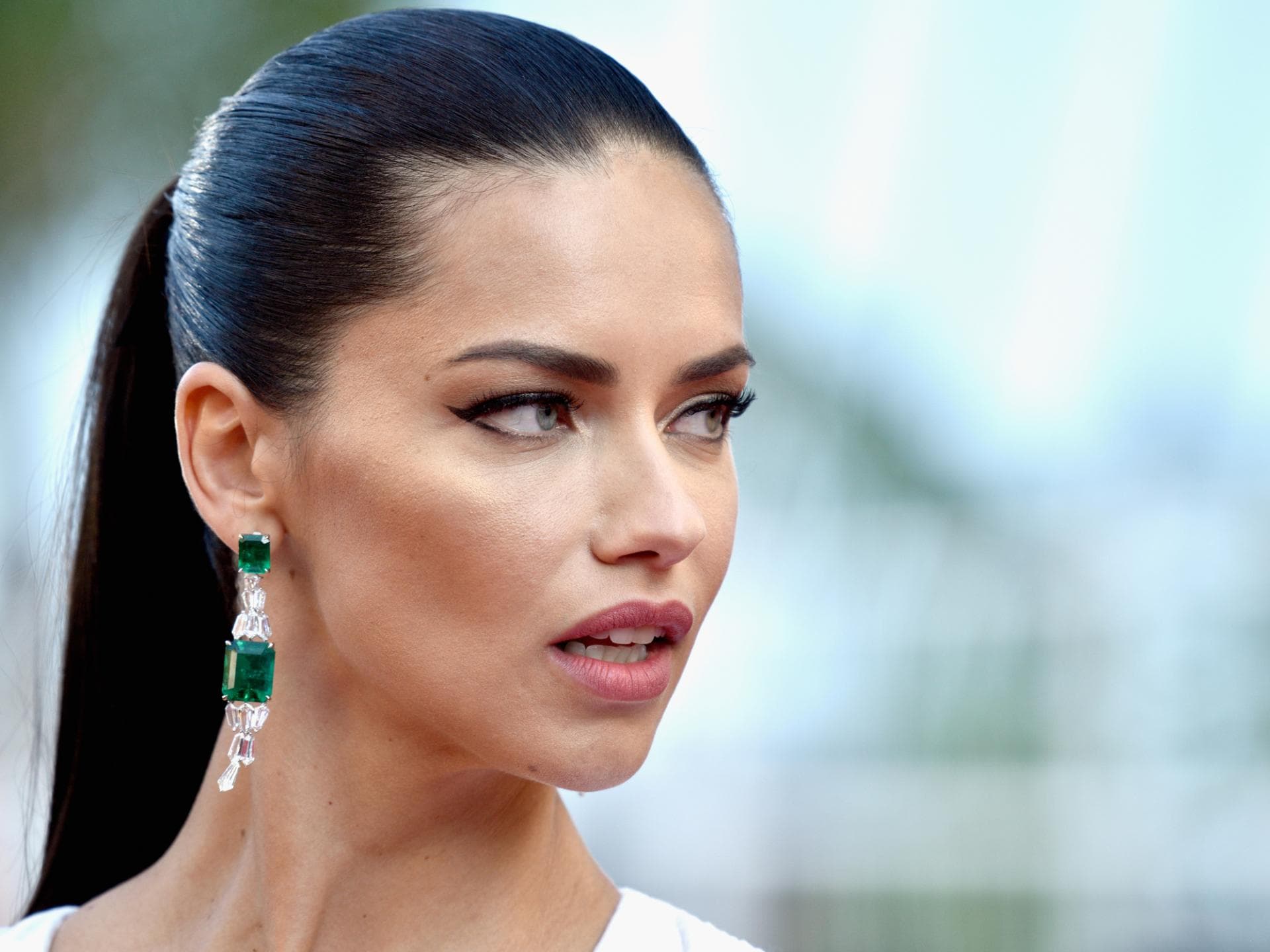 Adriana-Lima-highest-Paid-Models-2000x1500 Adriana-Lima-highest-Paid-Models-2000x1500
