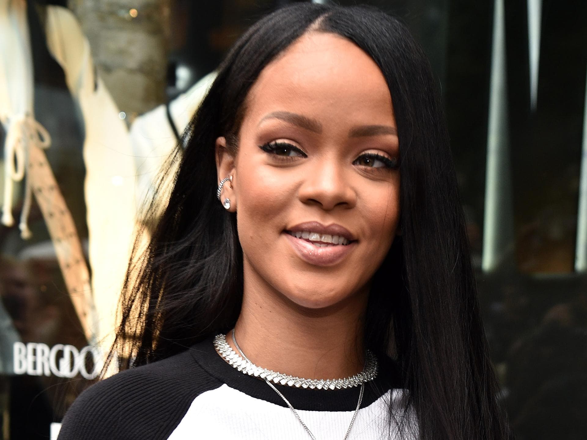 rihanna-als-designerin rihanna-als-designerin