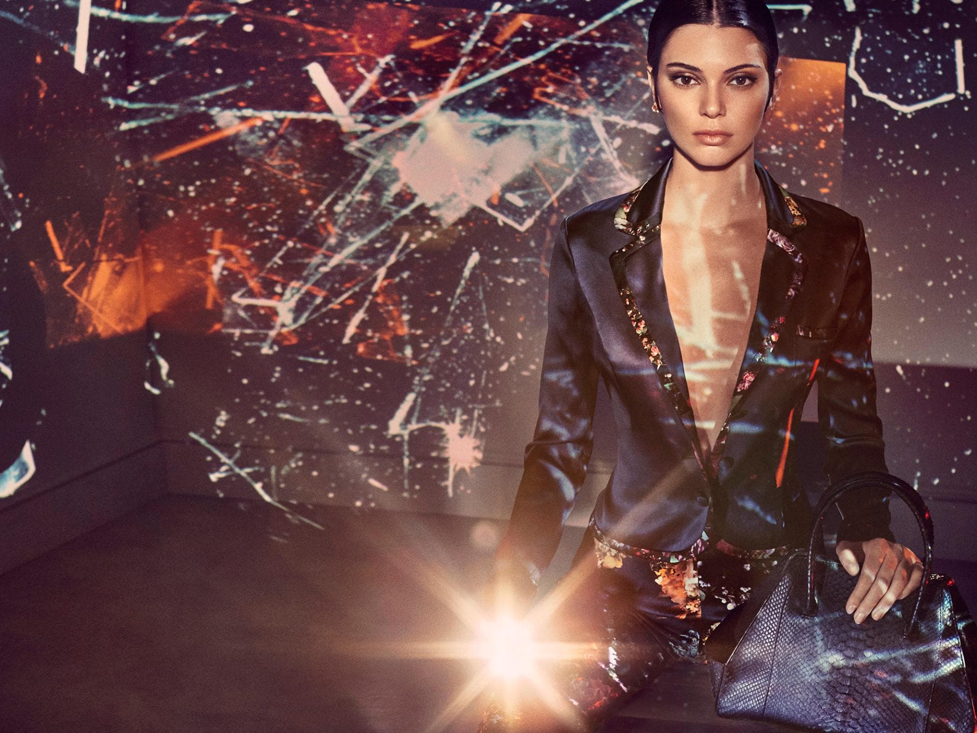 FLOWERLAND-Kendall-Jenner