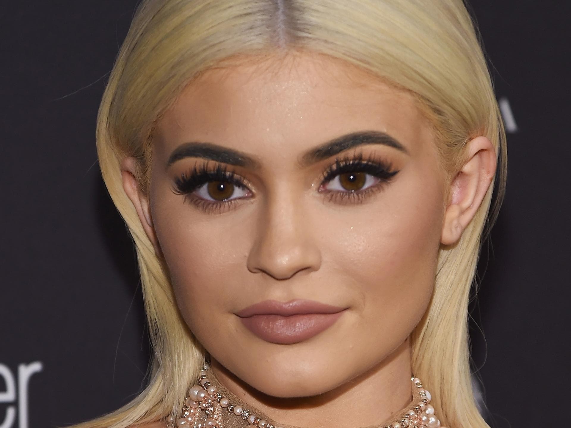 kylie-jenner-2000-mal-1500 kylie-jenner-2000-mal-1500