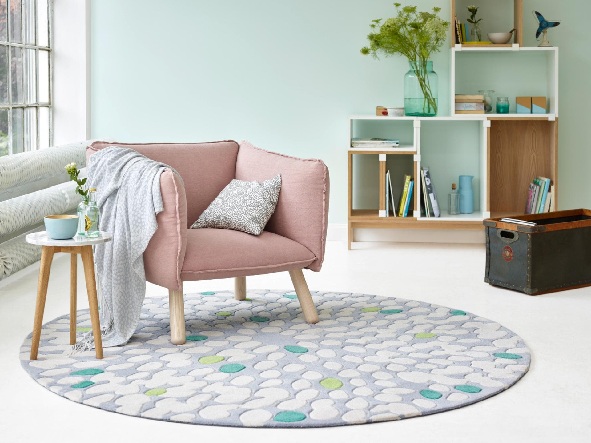 Esprit-Teppich-rund-für-das-Wohnzimmer