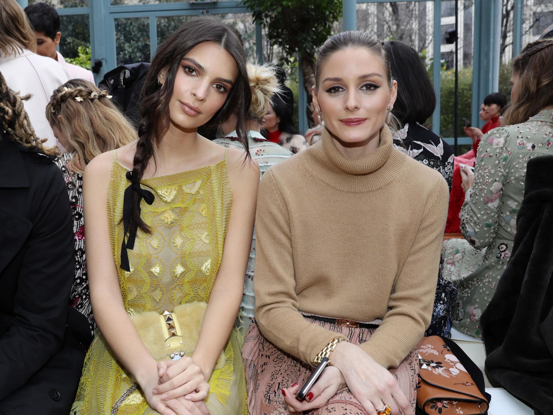 Emily-Ratajkowski-Olivia-Palermo-Front-Row-Valentino Emily-Ratajkowski-Olivia-Palermo-Front-Row-Valentino