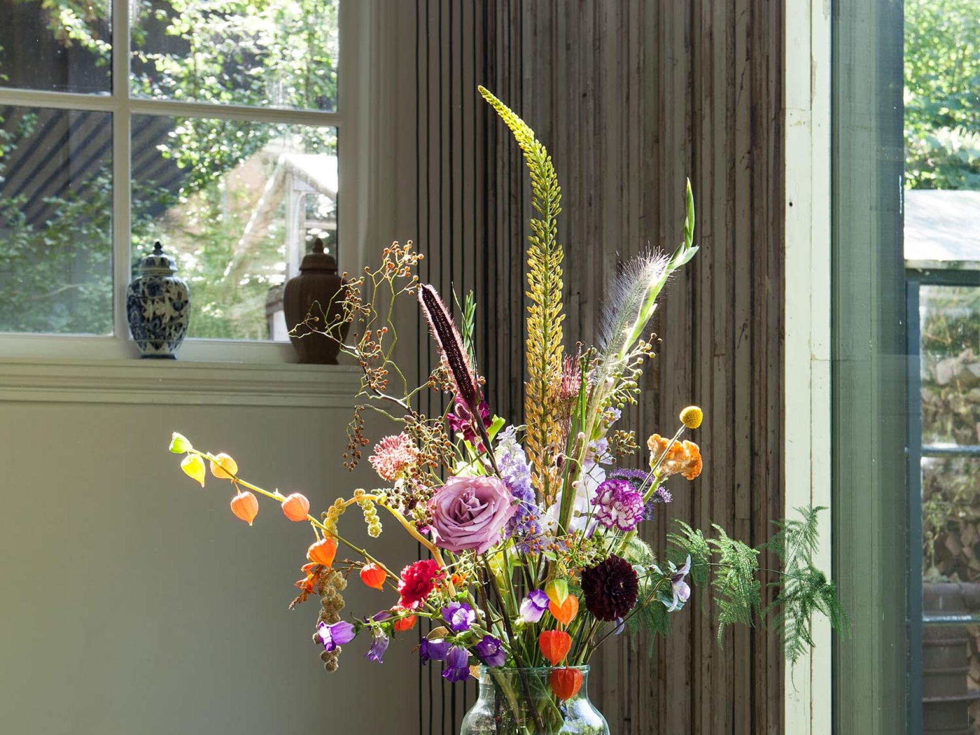 Große Blumen liegen im Trend 2017