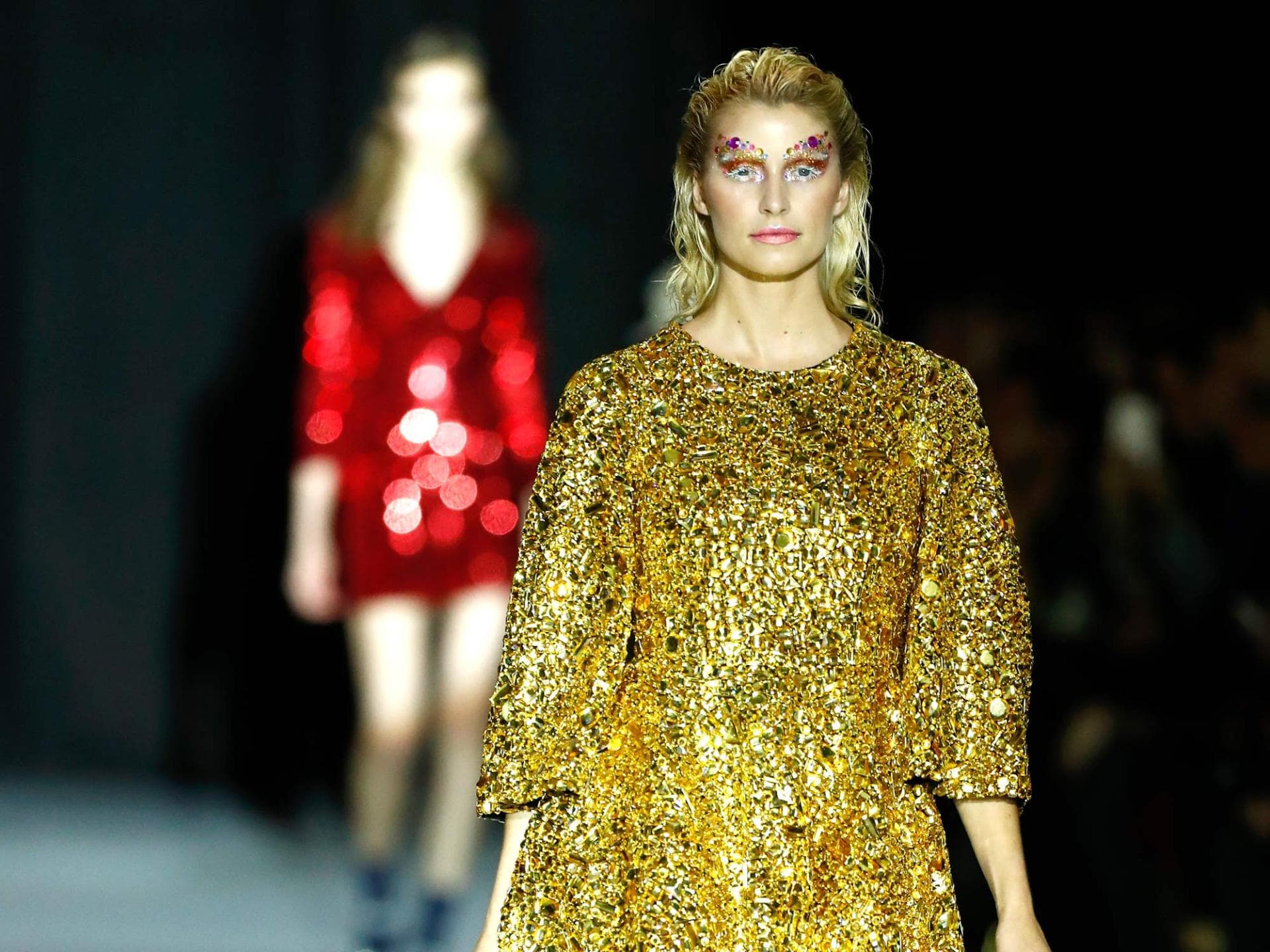 Lena-Gercke-auf-der-Maybelline-Hot-Trendxhbition