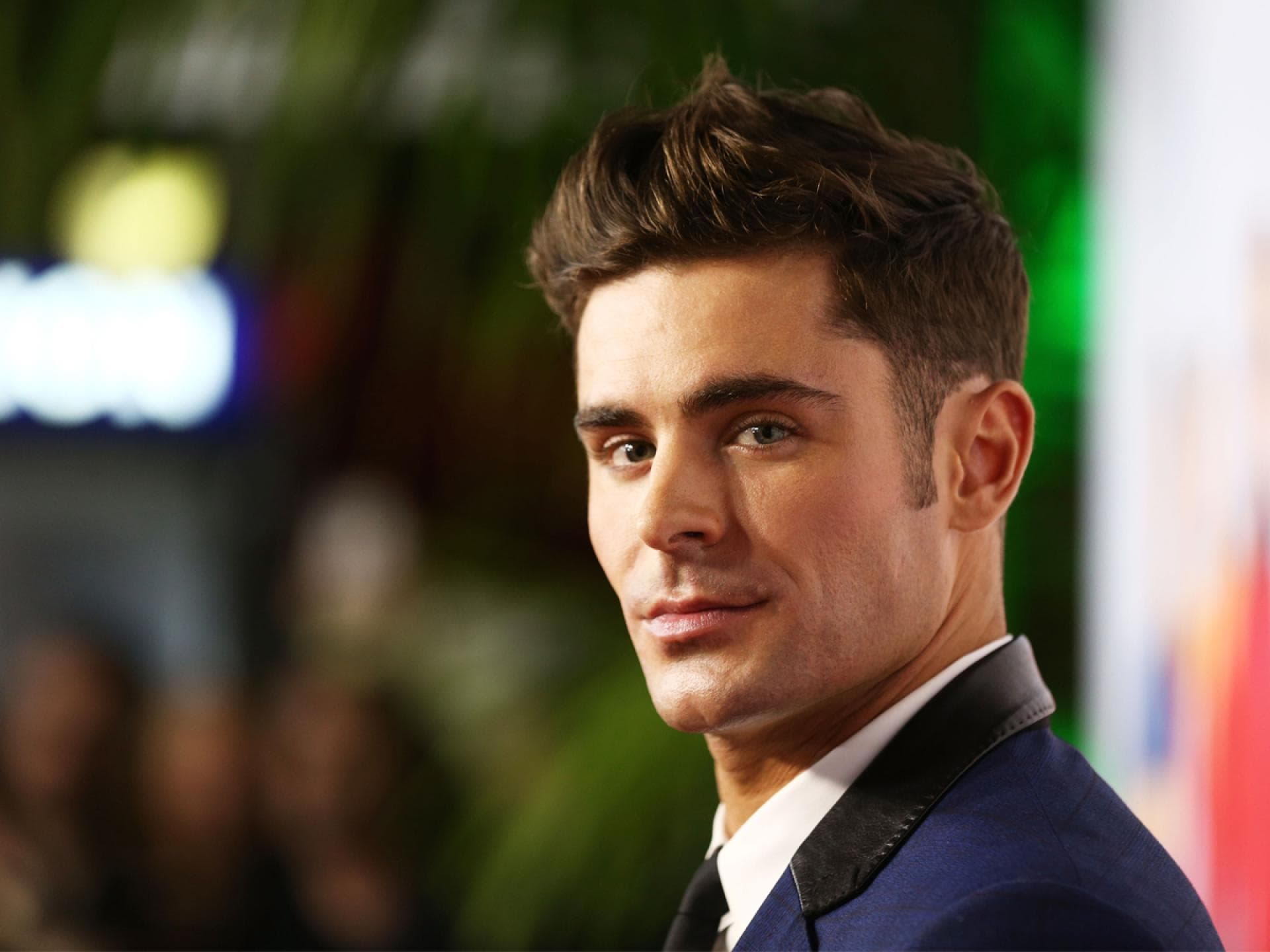 Zac Efron Waxing Zac Efron Waxing