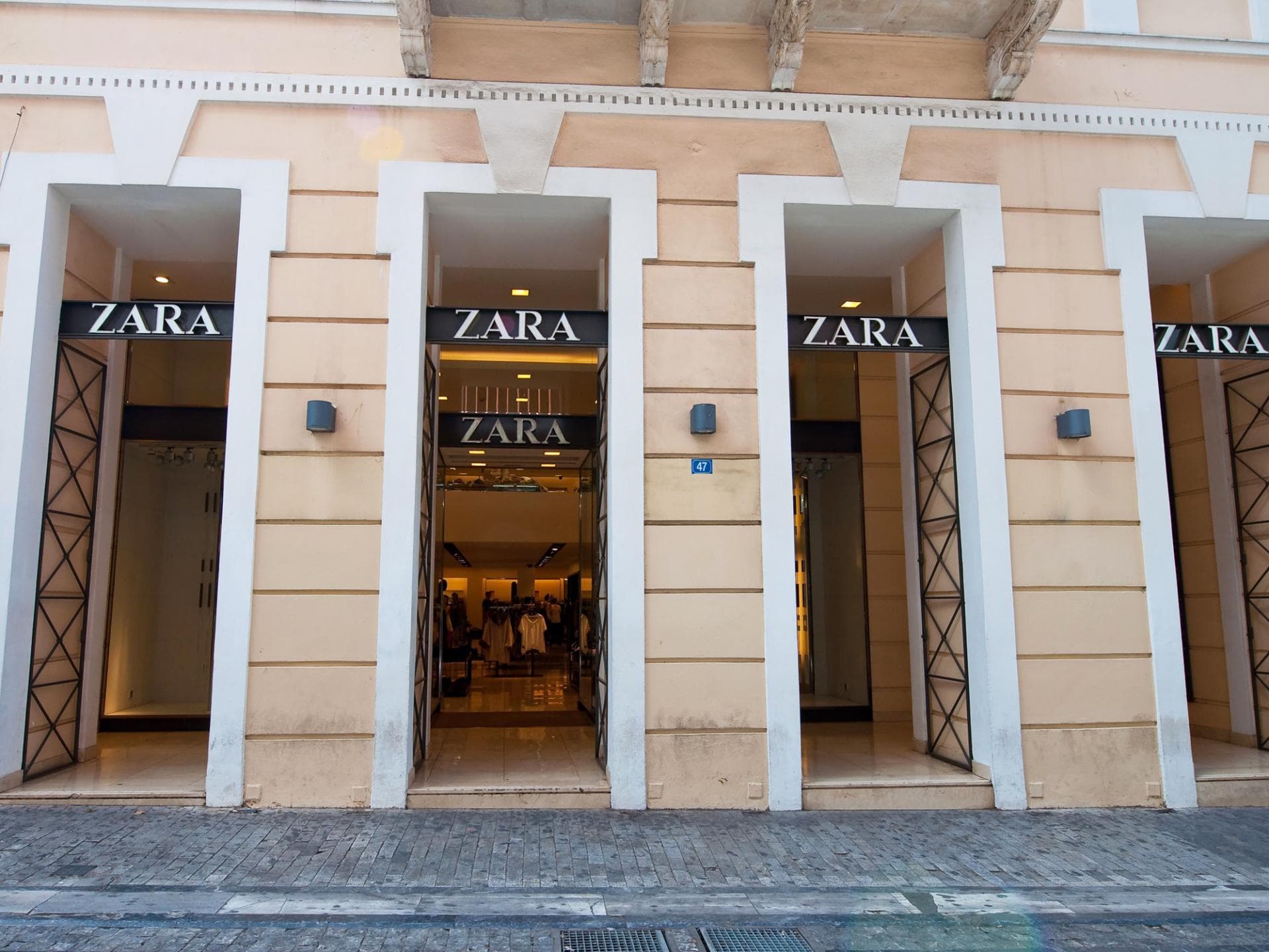 Zara Laden